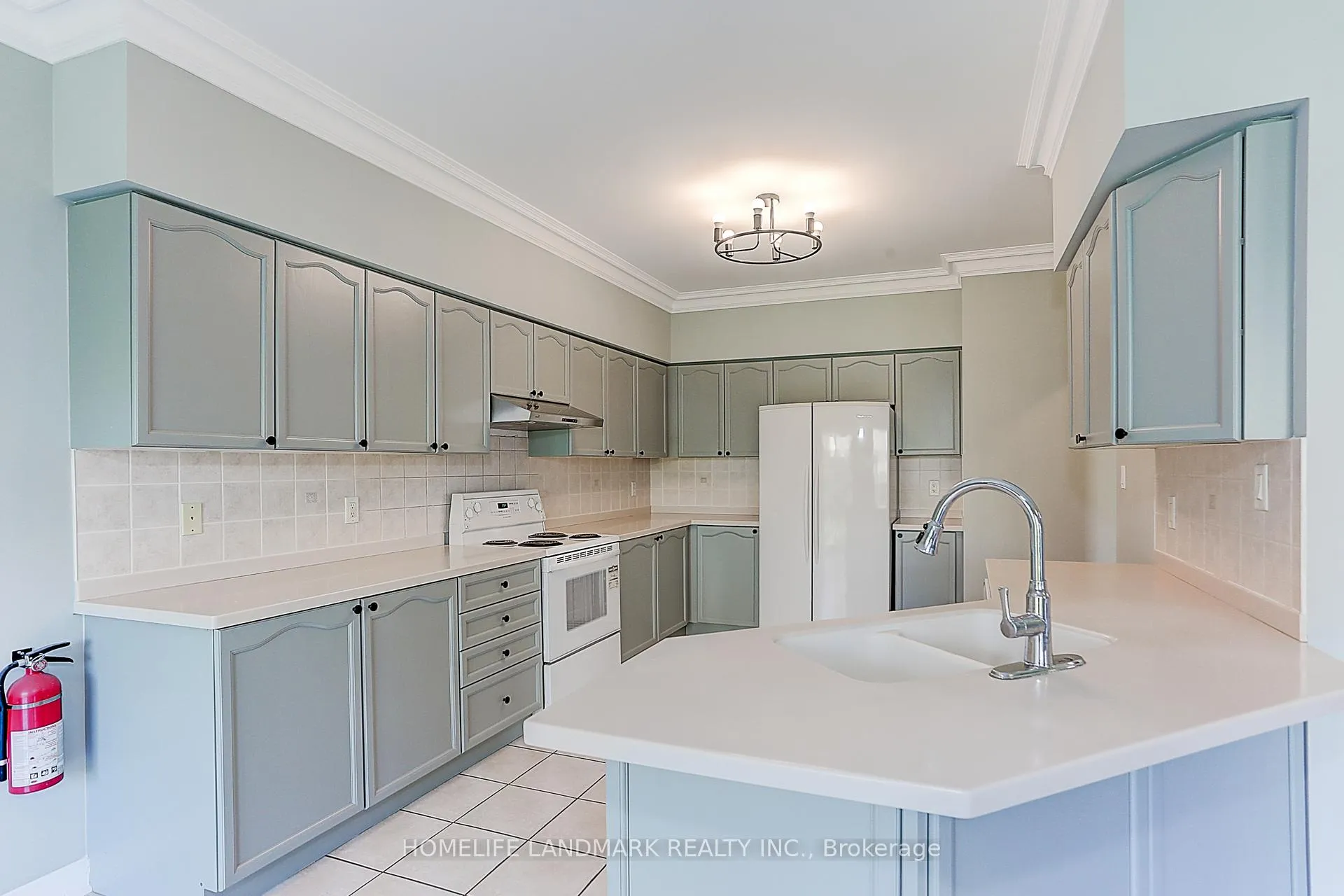 Photo 12 of 88 Elmrill Road, Markham, Berczy — HOMEH