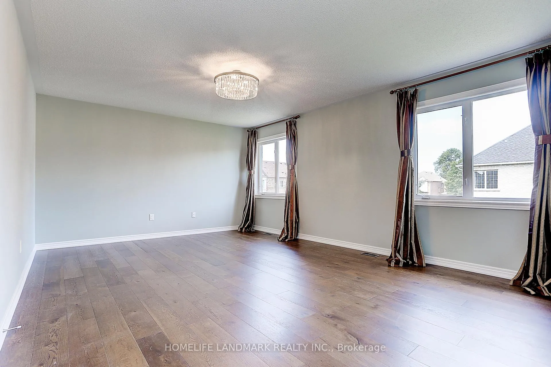 Photo 16 of 88 Elmrill Road, Markham, Berczy — HOMEH