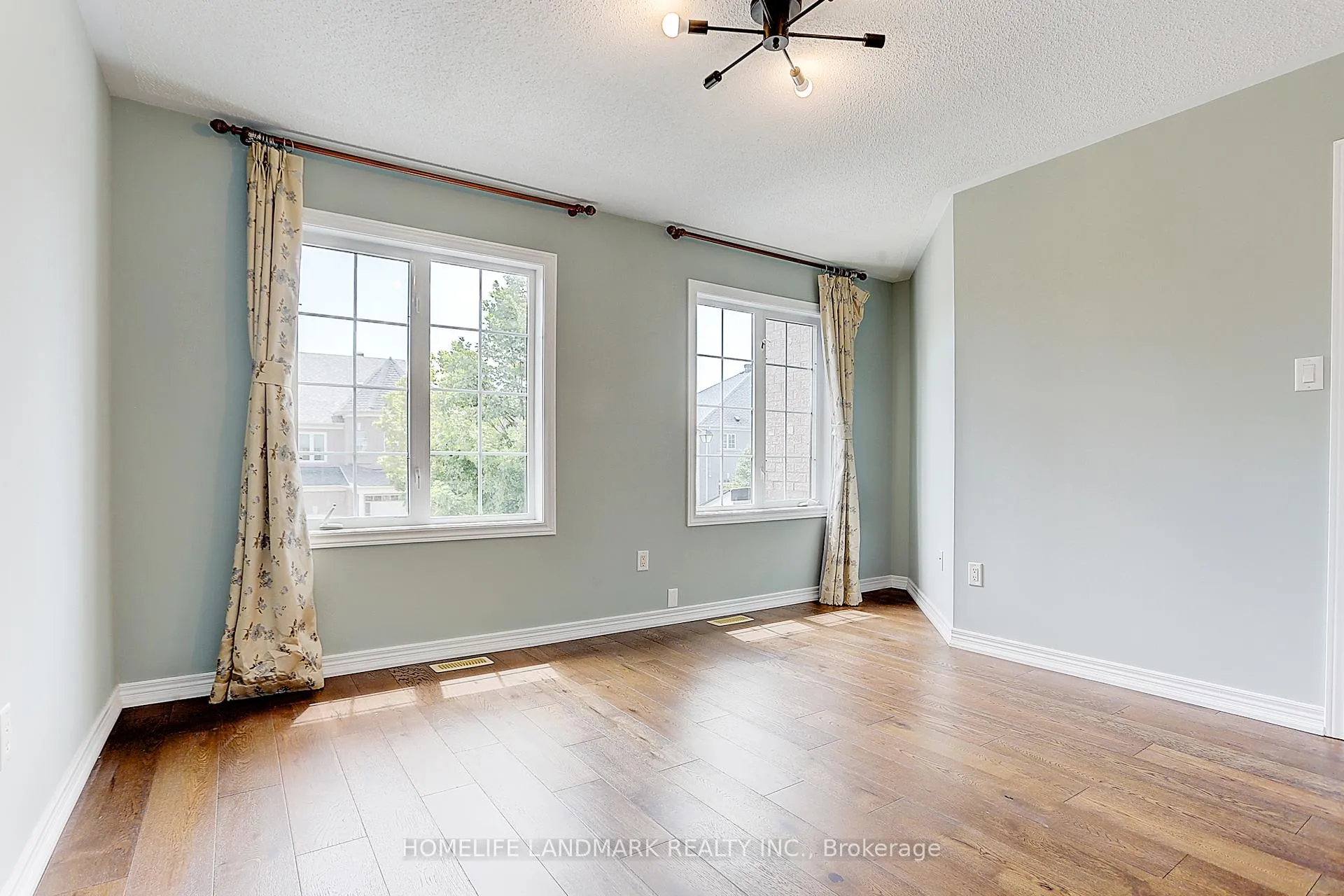 Photo 27 of 88 Elmrill Road, Markham, Berczy — HOMEH