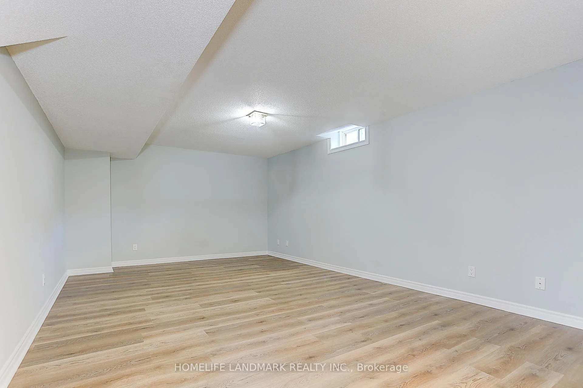 Photo 33 of 88 Elmrill Road, Markham, Berczy — HOMEH