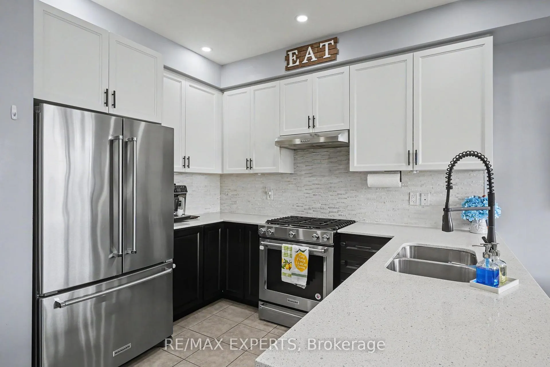Photo 11 of 8 Morra Avenue, Caledon, Bolton East — HOMEH