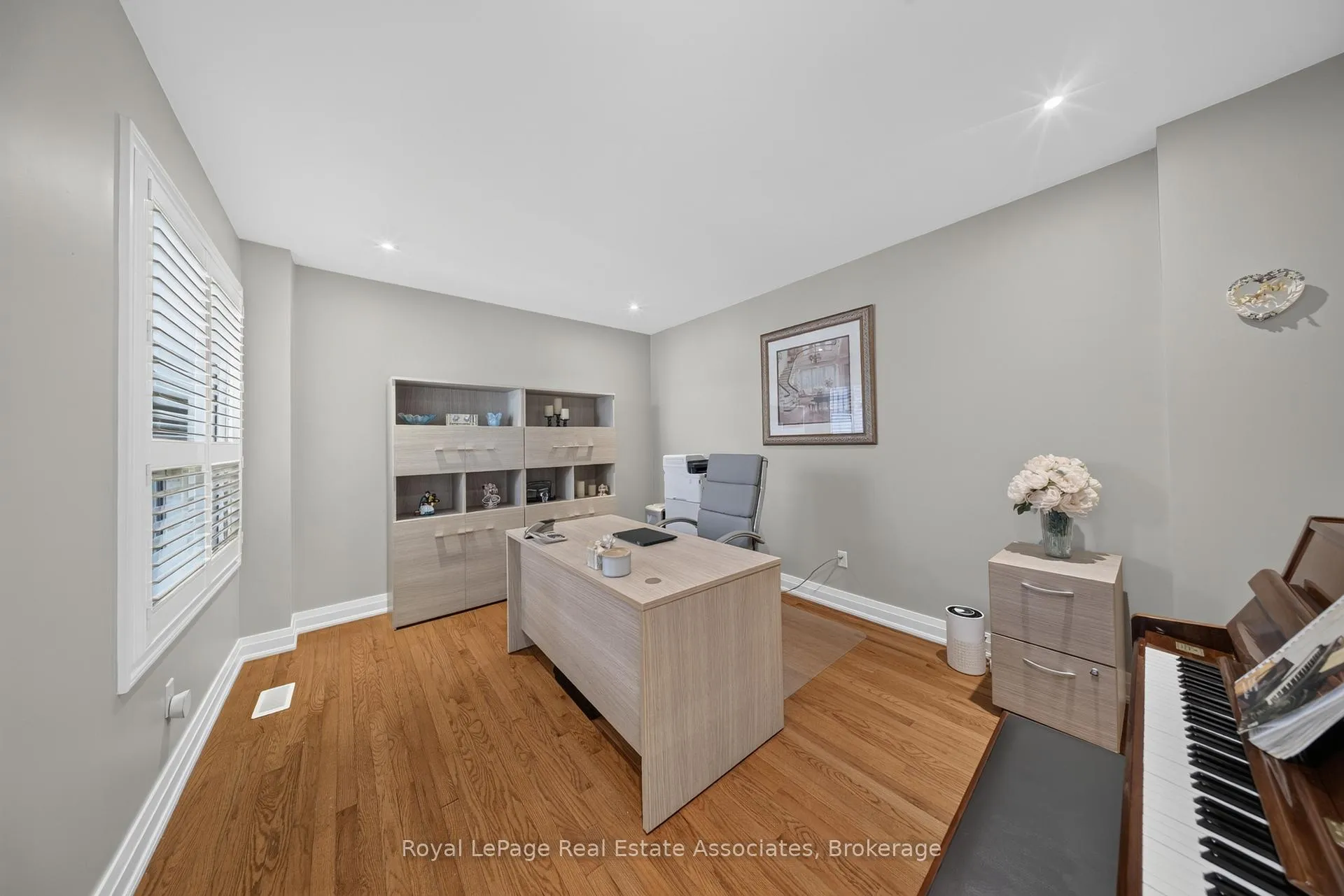 Photo 7 of 30 Hallen Road, Brampton, Fletcher's West — HOMEH