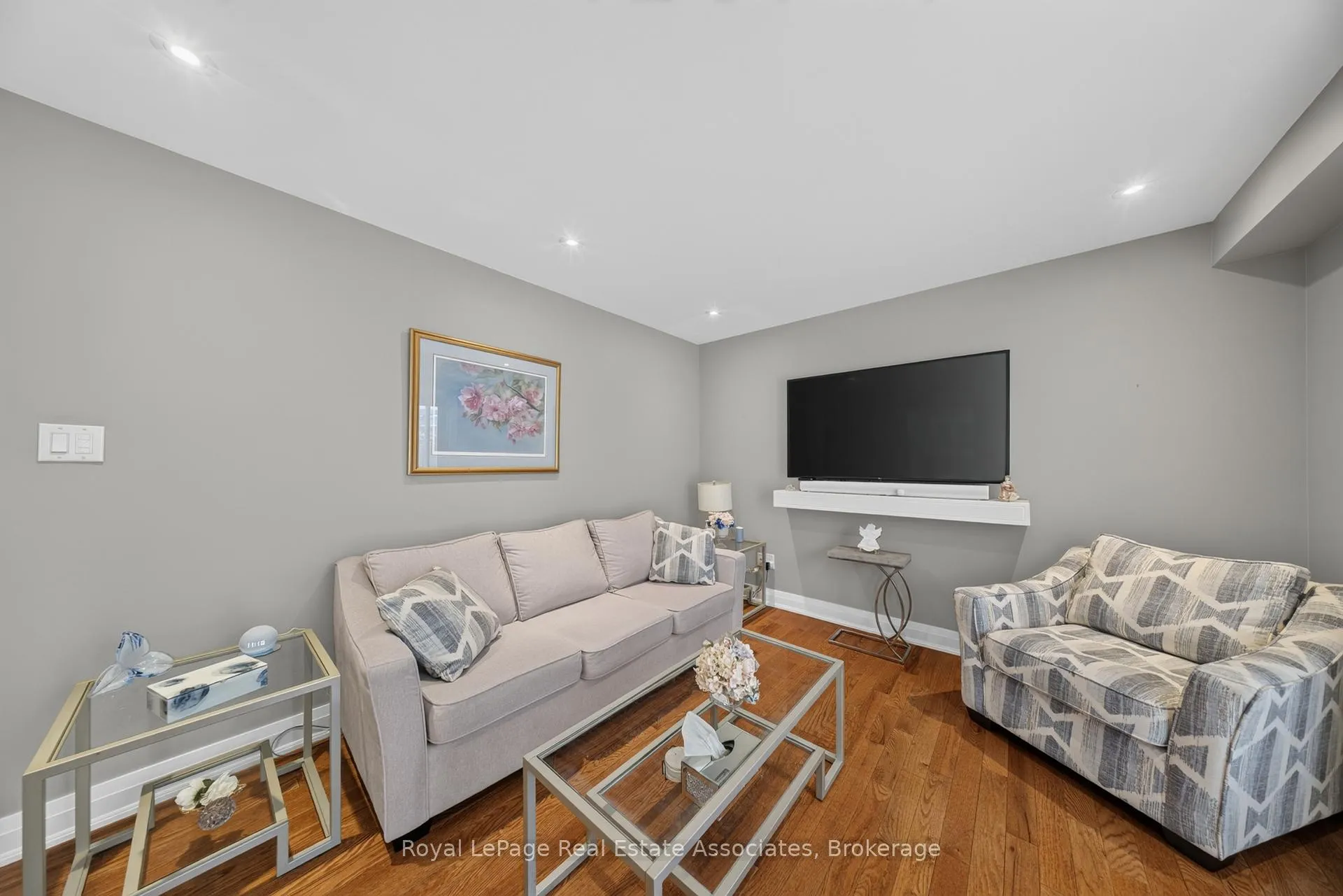 Photo 17 of 30 Hallen Road, Brampton, Fletcher's West — HOMEH