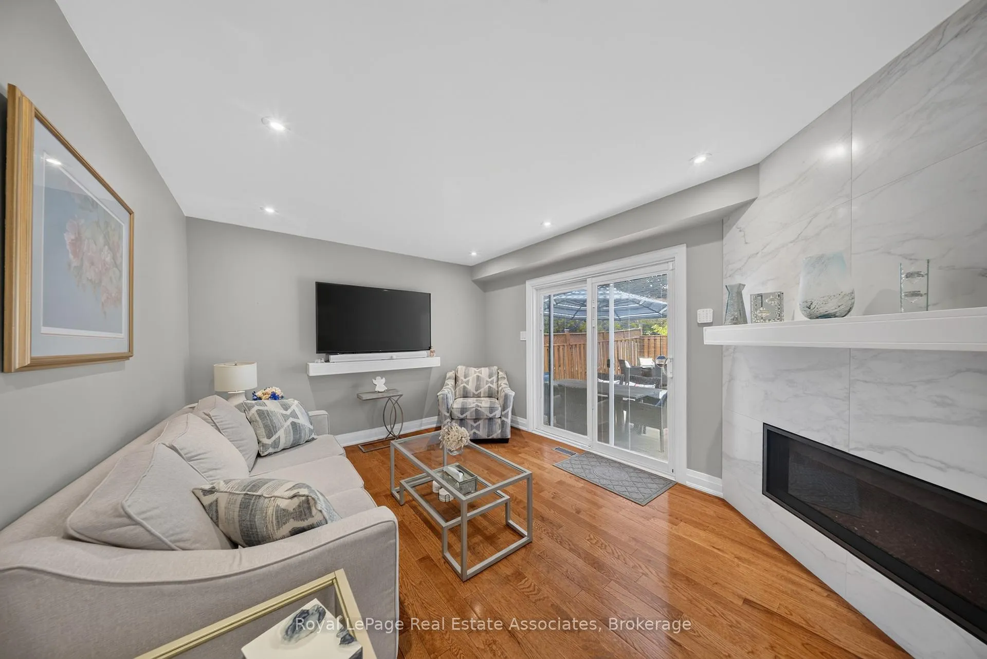 Photo 18 of 30 Hallen Road, Brampton, Fletcher's West — HOMEH