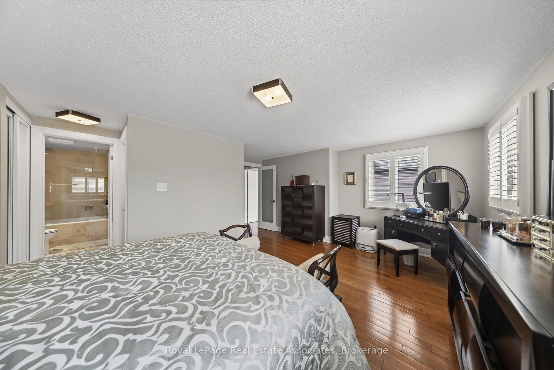 Photo 34 of 30 Hallen Road, Brampton, Fletcher's West — HOMEH
