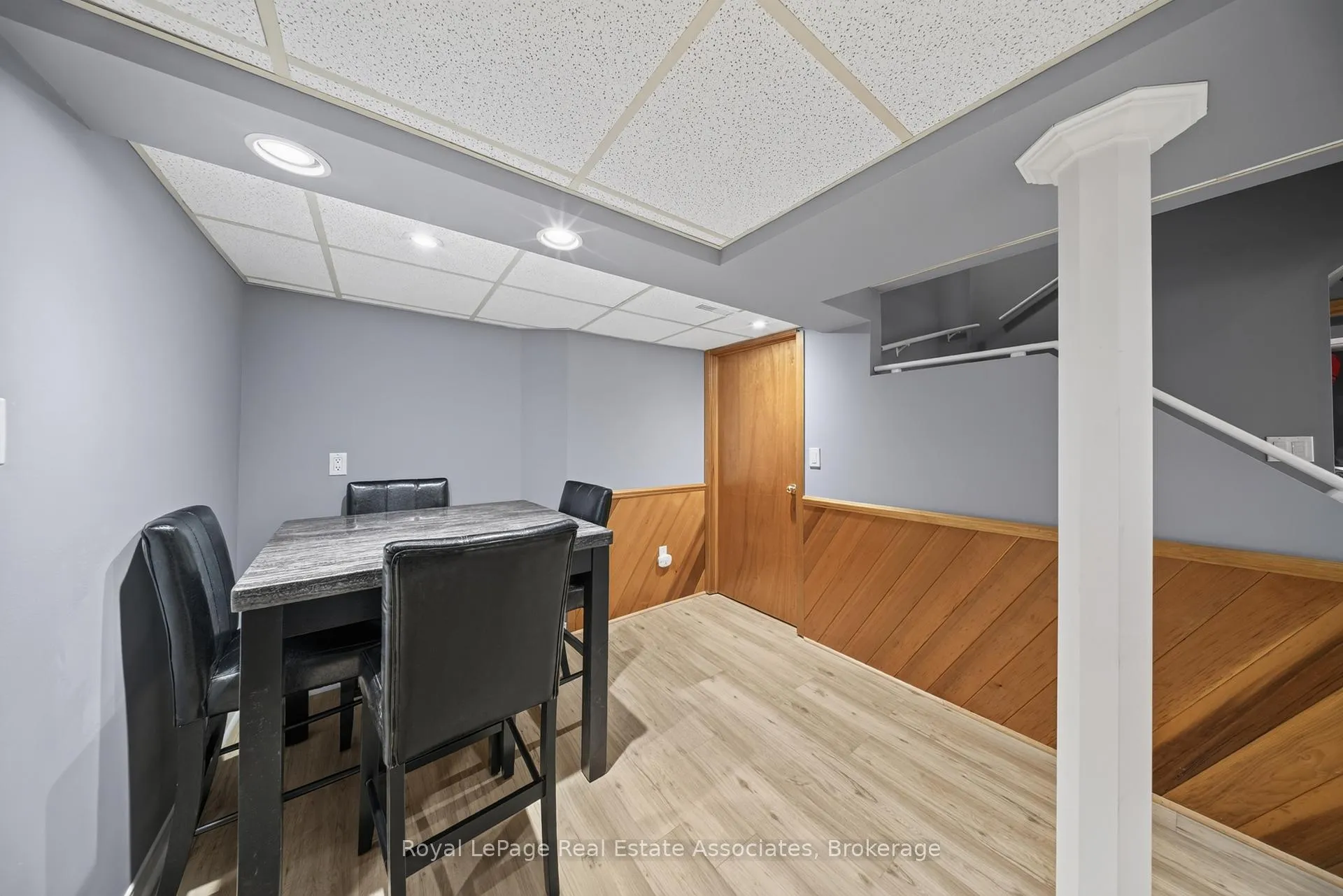 Photo 40 of 30 Hallen Road, Brampton, Fletcher's West — HOMEH