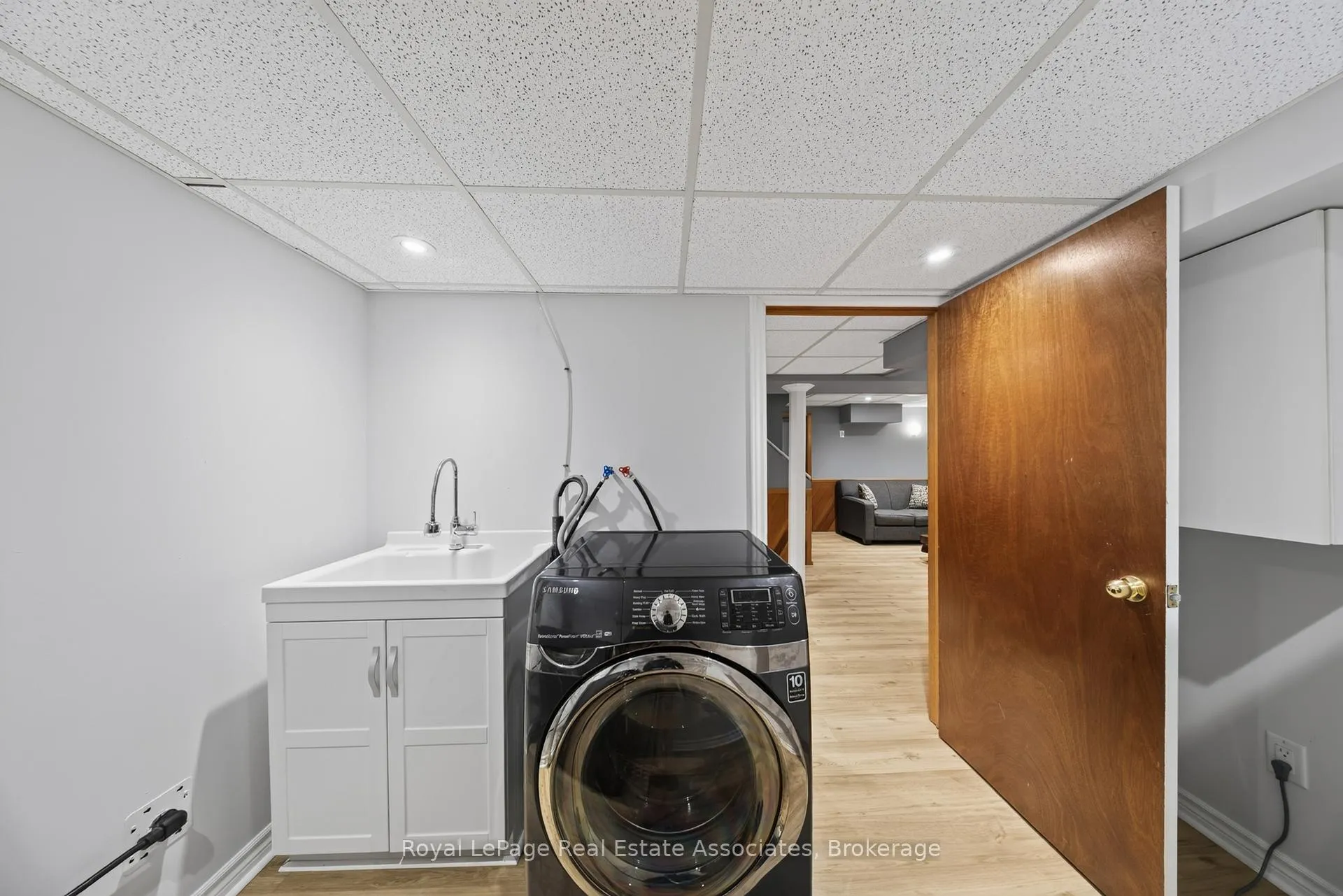Photo 41 of 30 Hallen Road, Brampton, Fletcher's West — HOMEH