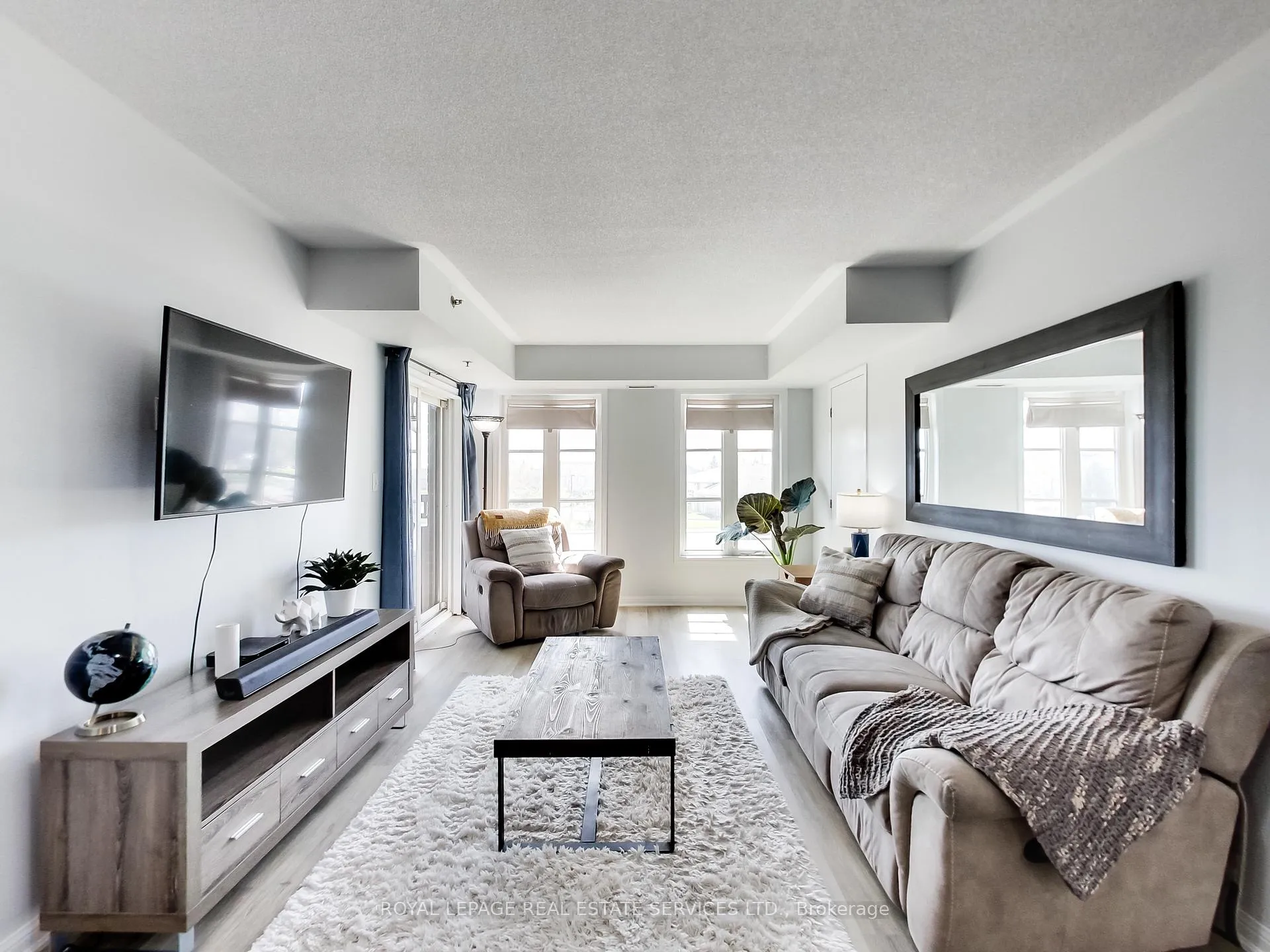 Photo 9 of Unit 221, 3060 Rotary Way, Burlington, Alton — HOMEH