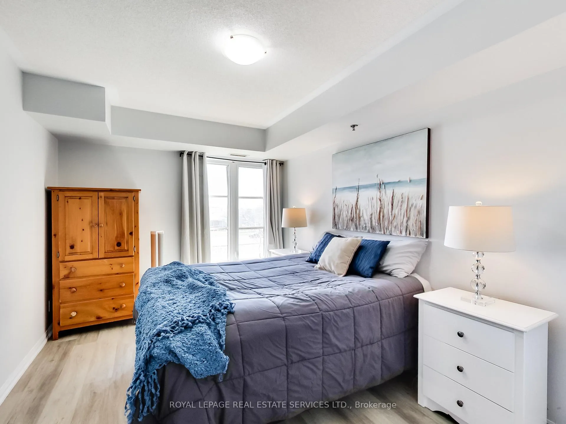 Photo 19 of Unit 221, 3060 Rotary Way, Burlington, Alton — HOMEH