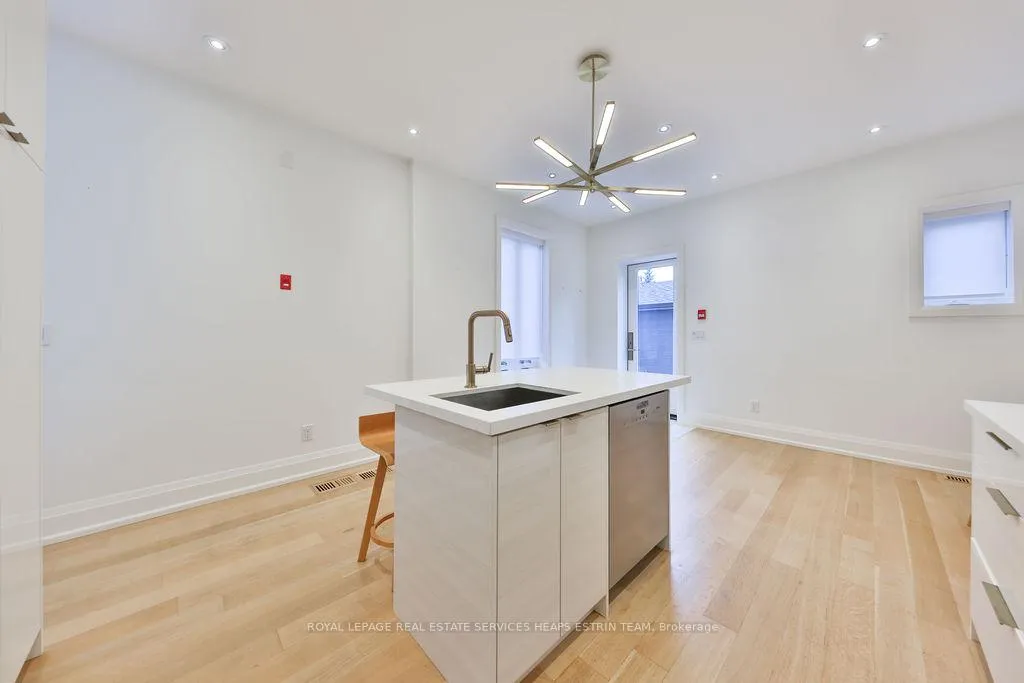 Photo 3 of Unit Main, 234 Brock Avenue, Toronto, Little Portugal — HOMEH