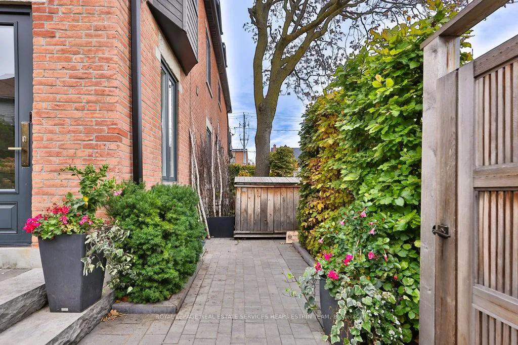 Photo 17 of Unit Main, 234 Brock Avenue, Toronto, Little Portugal — HOMEH