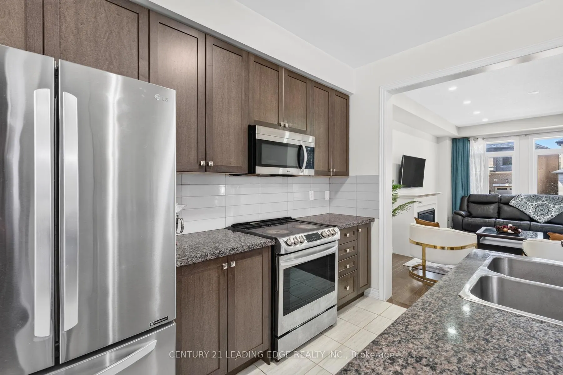 Photo 10 of 26 Hahn Street, Whitby, Rural Whitby — HOMEH