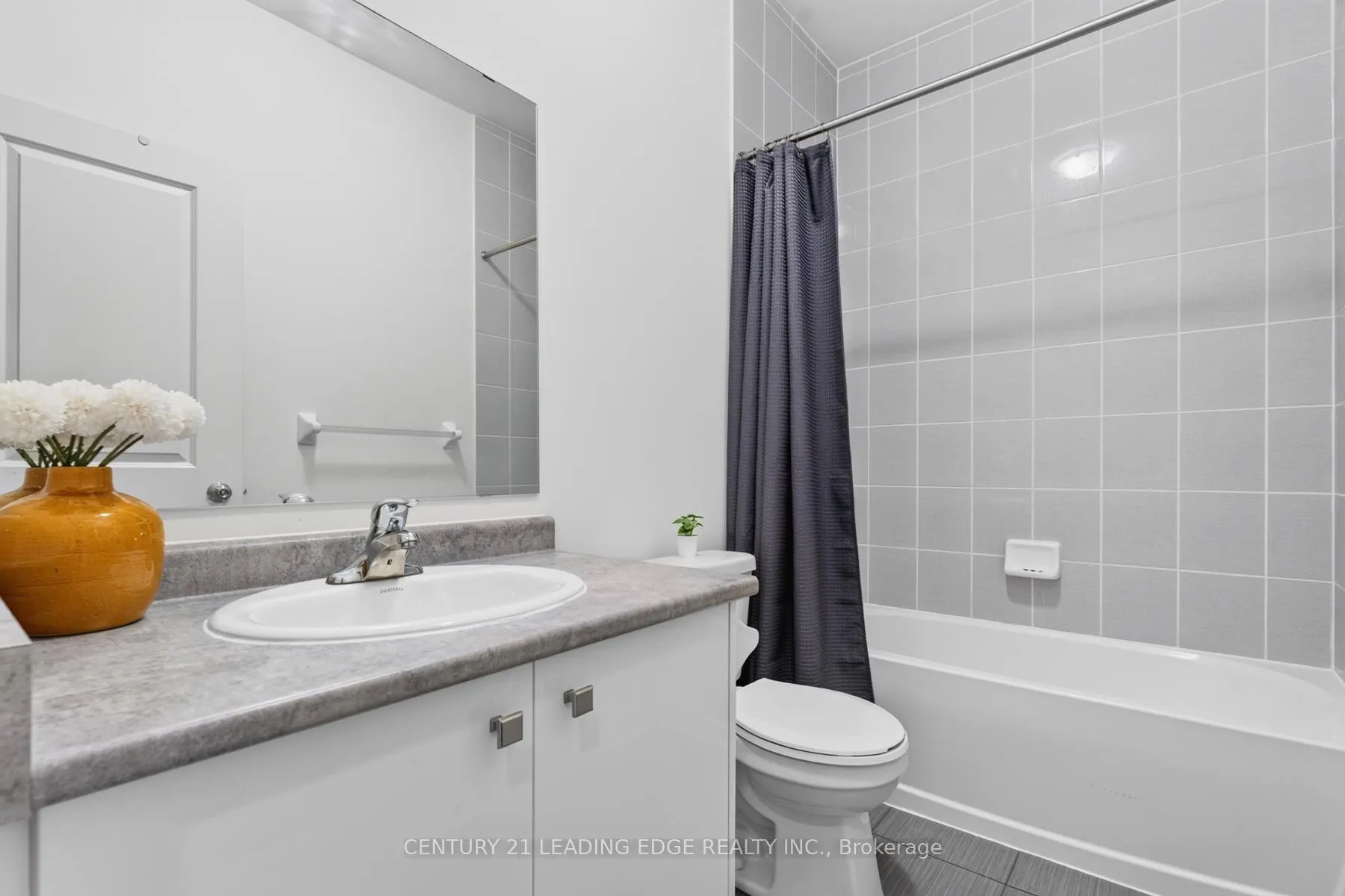 Photo 31 of 26 Hahn Street, Whitby, Rural Whitby — HOMEH