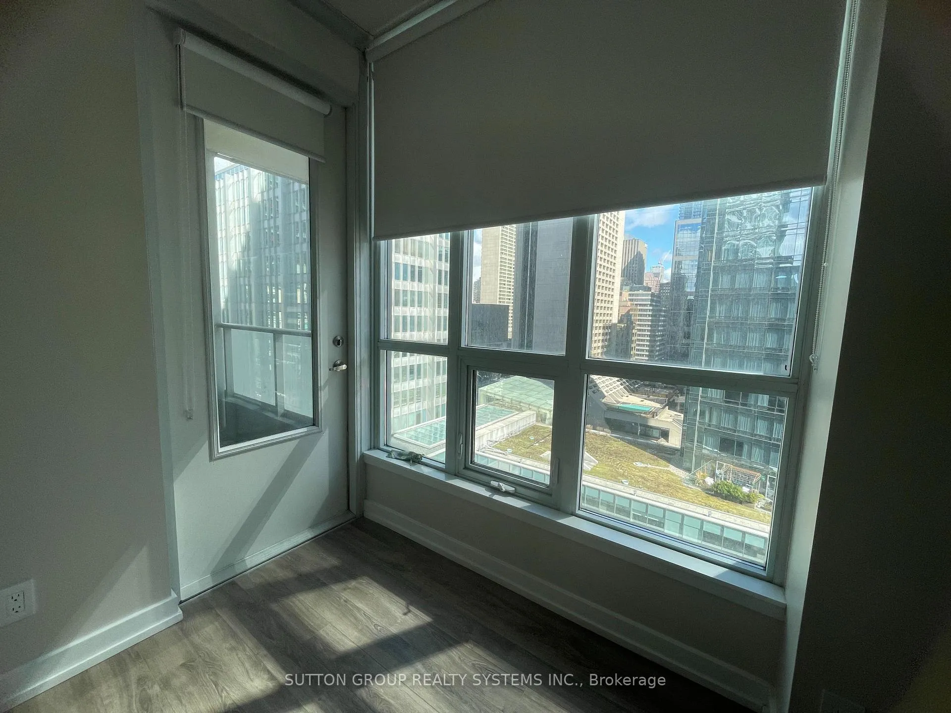 Photo 15 of Unit 1208, 126 Simcoe Street, Toronto, Waterfront Communities — HOMEH