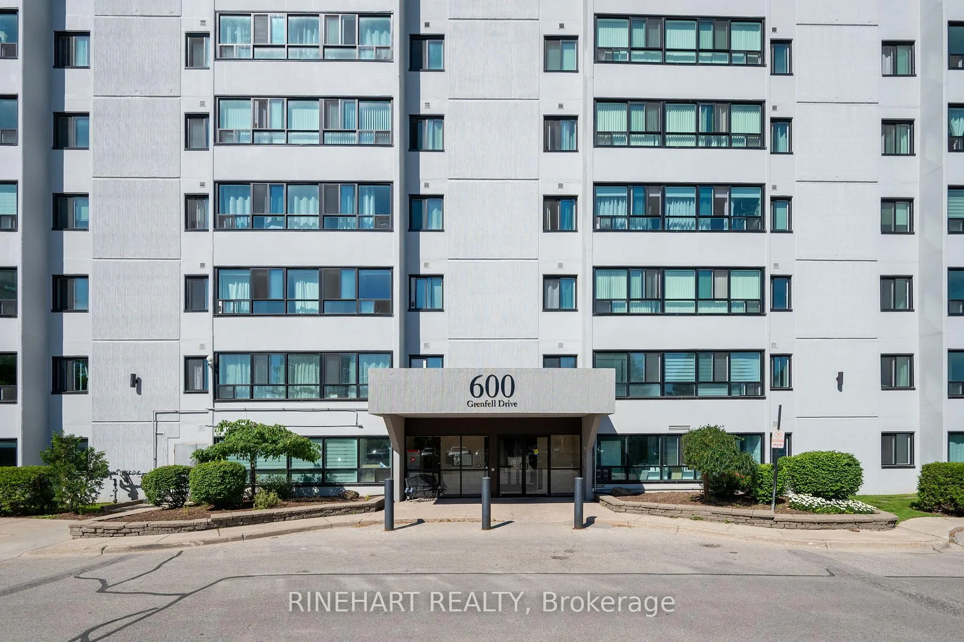 Photo of Unit 311, 600 Grenfell Drive