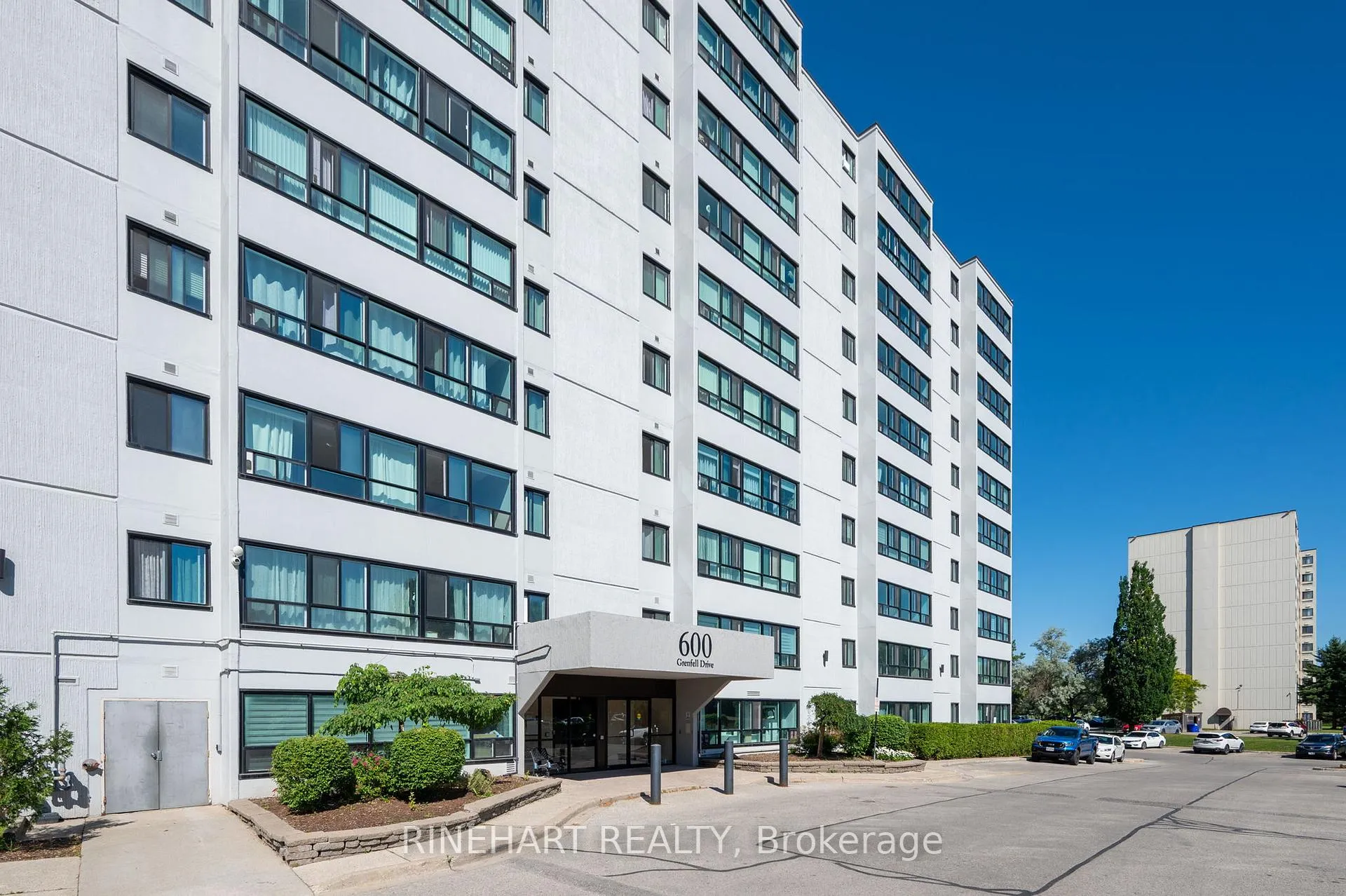 Photo 2 of Unit 311, 600 Grenfell Drive, London, North C — HOMEH