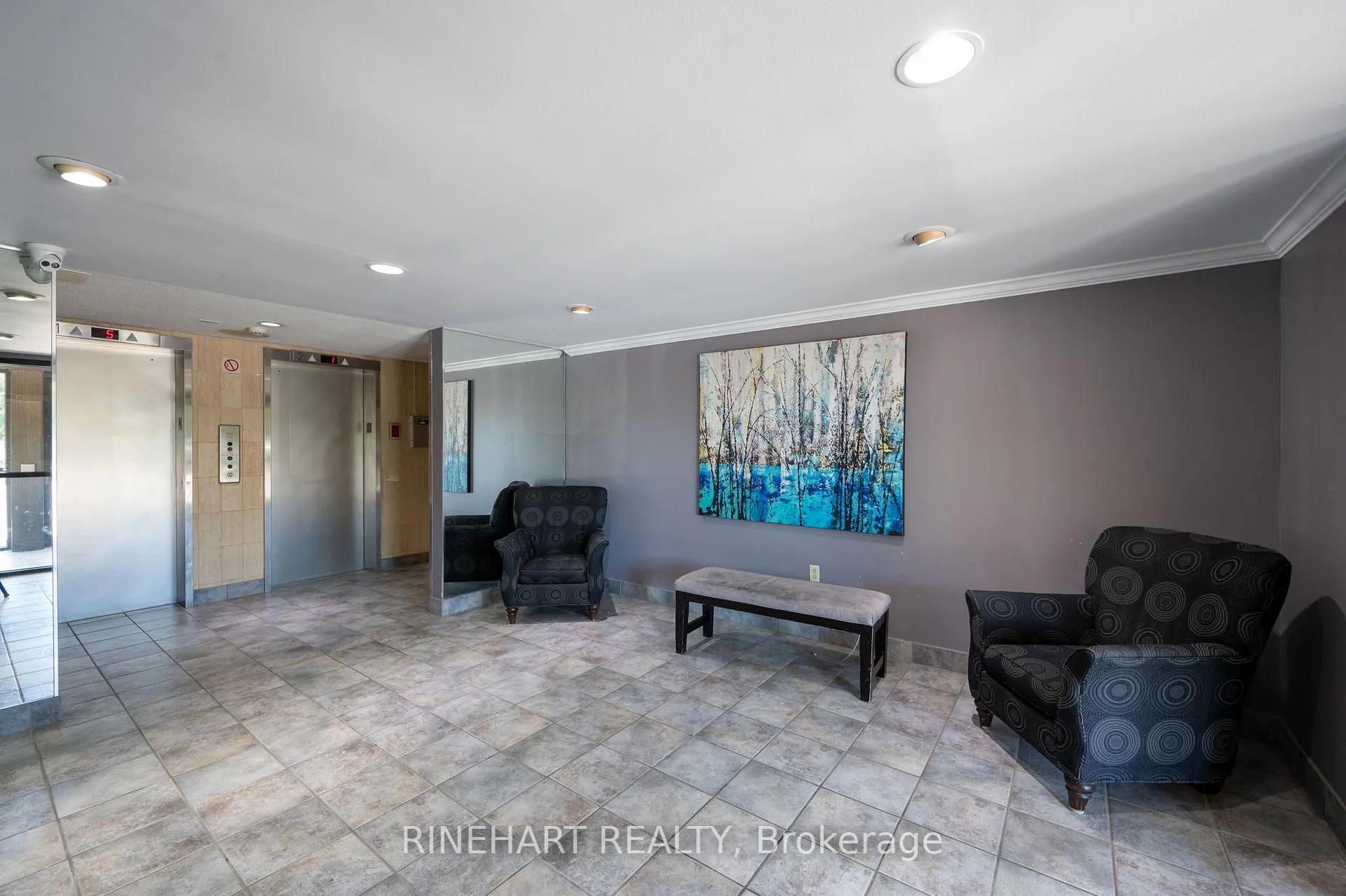 Photo 5 of Unit 311, 600 Grenfell Drive, London, North C — HOMEH