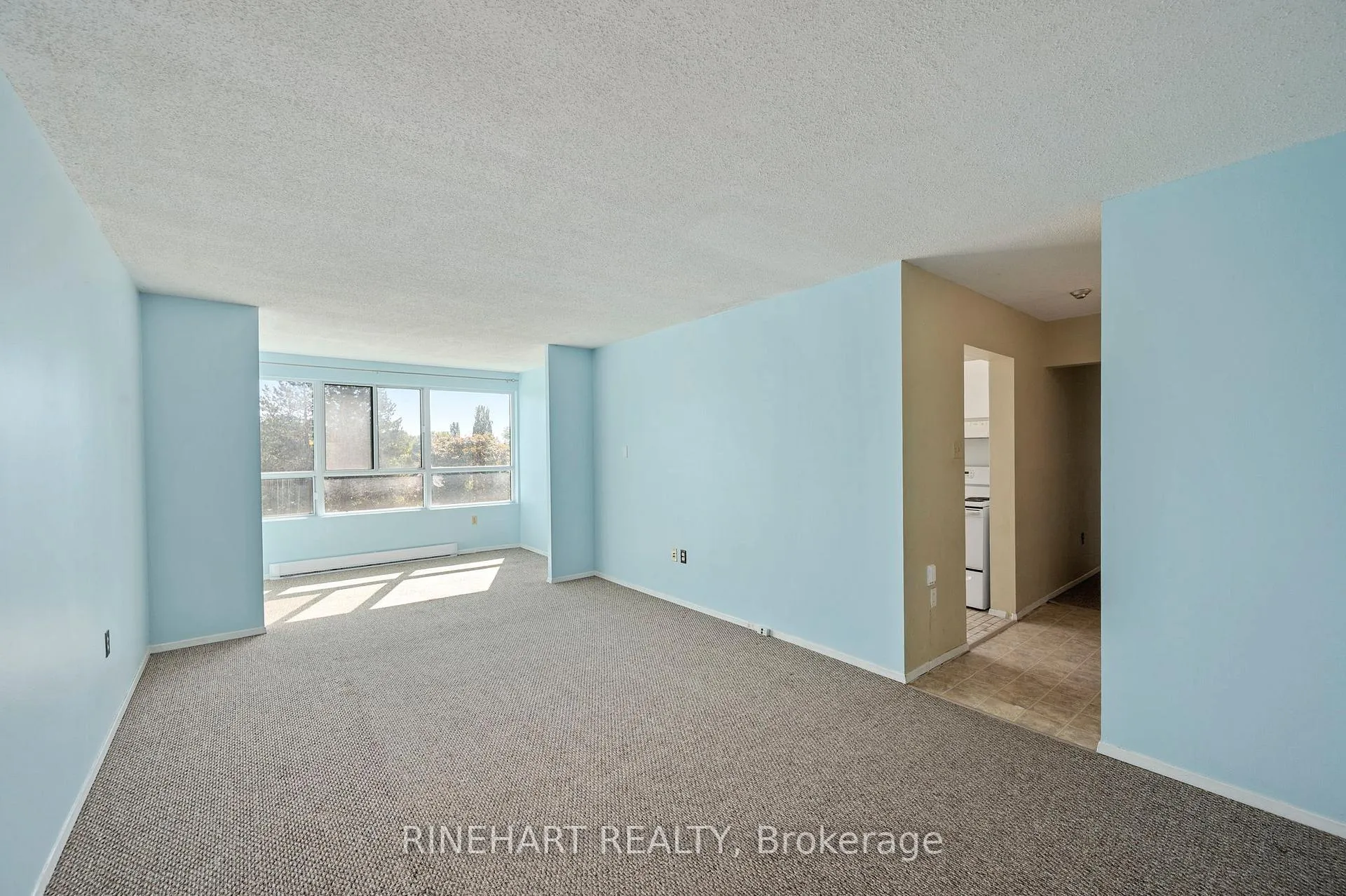Photo 10 of Unit 311, 600 Grenfell Drive, London, North C — HOMEH