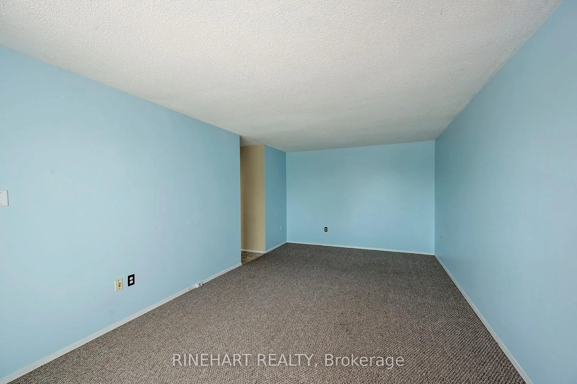 Photo 13 of Unit 311, 600 Grenfell Drive, London, North C — HOMEH