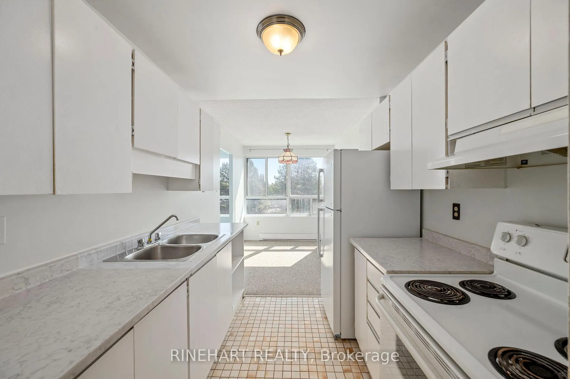 Photo 16 of Unit 311, 600 Grenfell Drive, London, North C — HOMEH