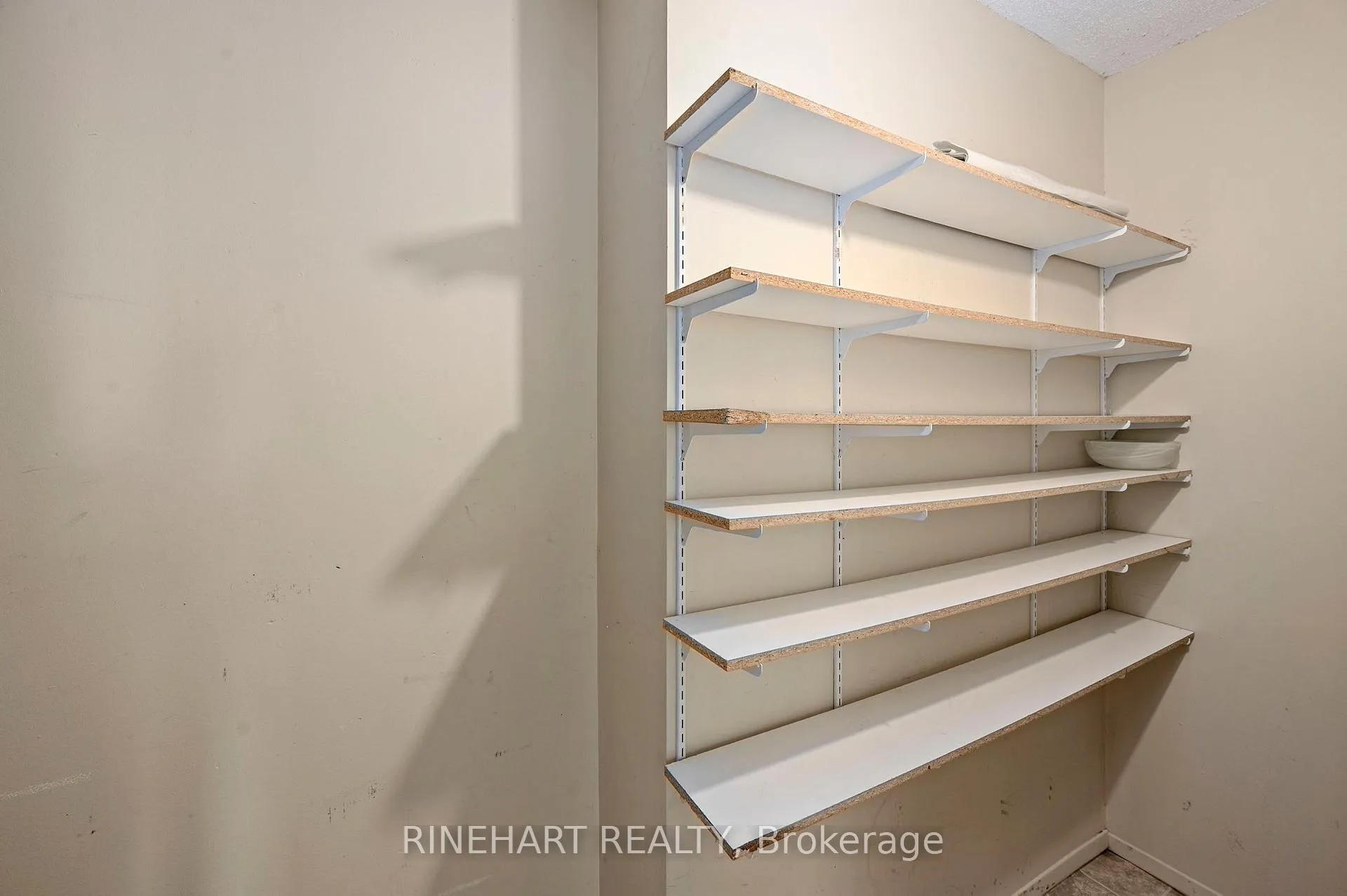 Photo 24 of Unit 311, 600 Grenfell Drive, London, North C — HOMEH