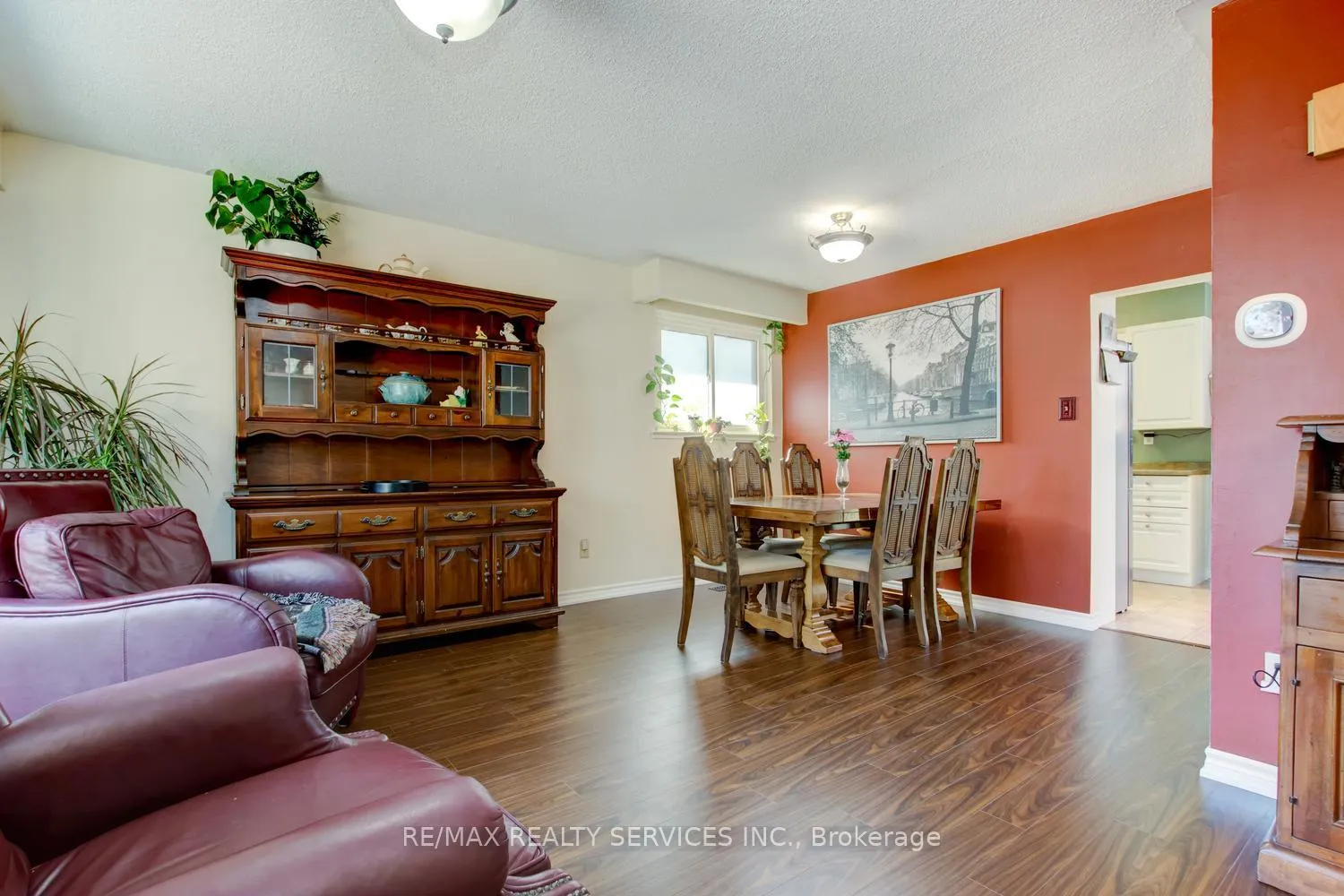 Photo 9 of 265 Bartley Bull Parkway, Brampton, Brampton East — HOMEH