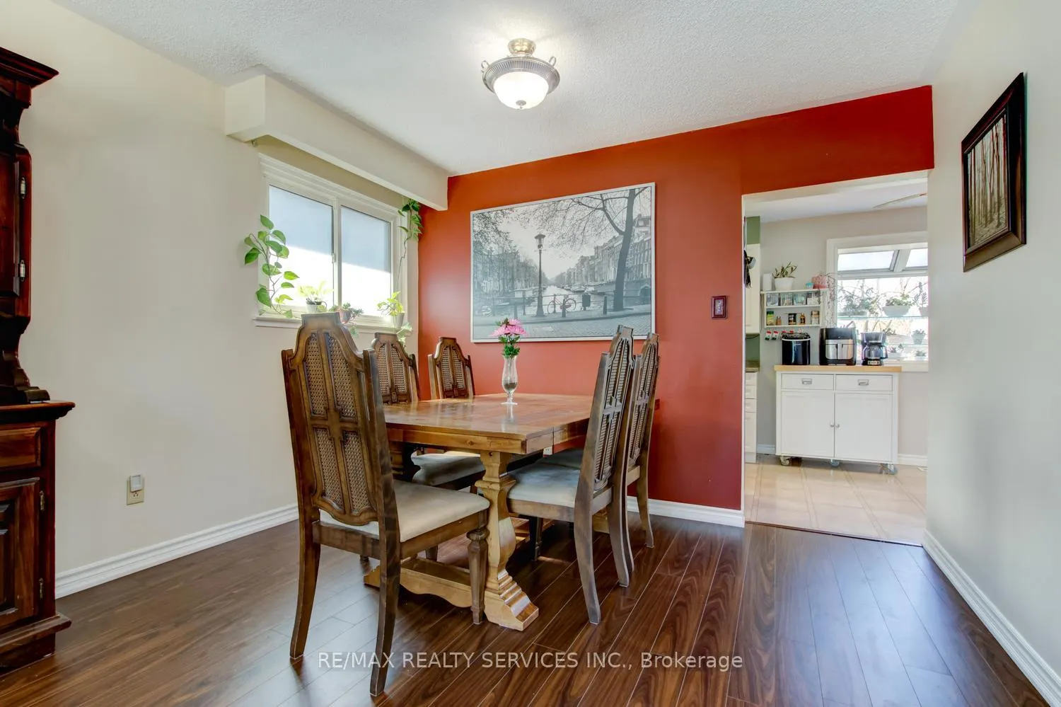 Photo 10 of 265 Bartley Bull Parkway, Brampton, Brampton East — HOMEH