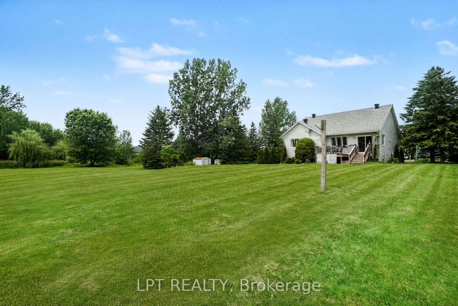 Photo 34 of 3898 Etienne Road, Ottawa, Cumberland West — HOMEH