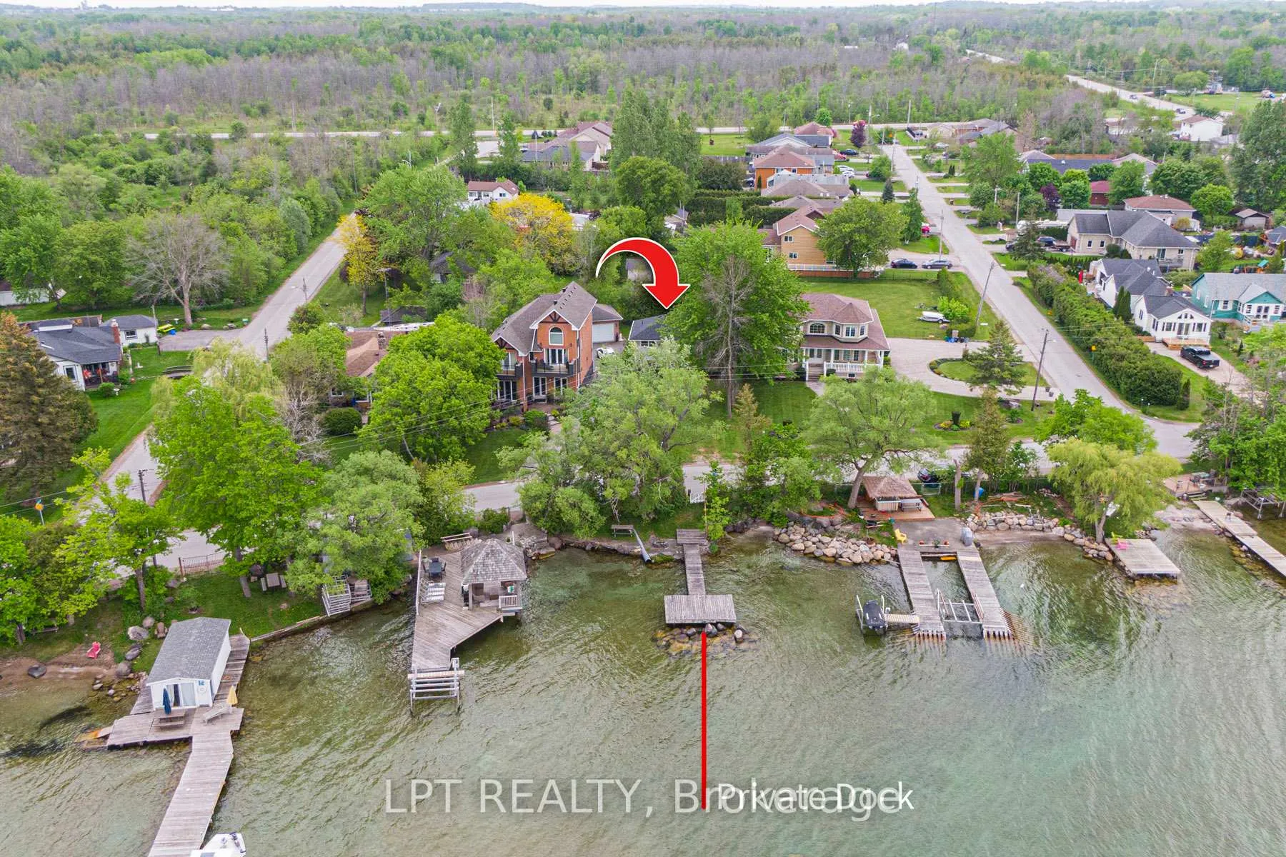 Photo 7 of 17 Lake Drive E, Georgina, Historic Lakeshore Communities — HOMEH