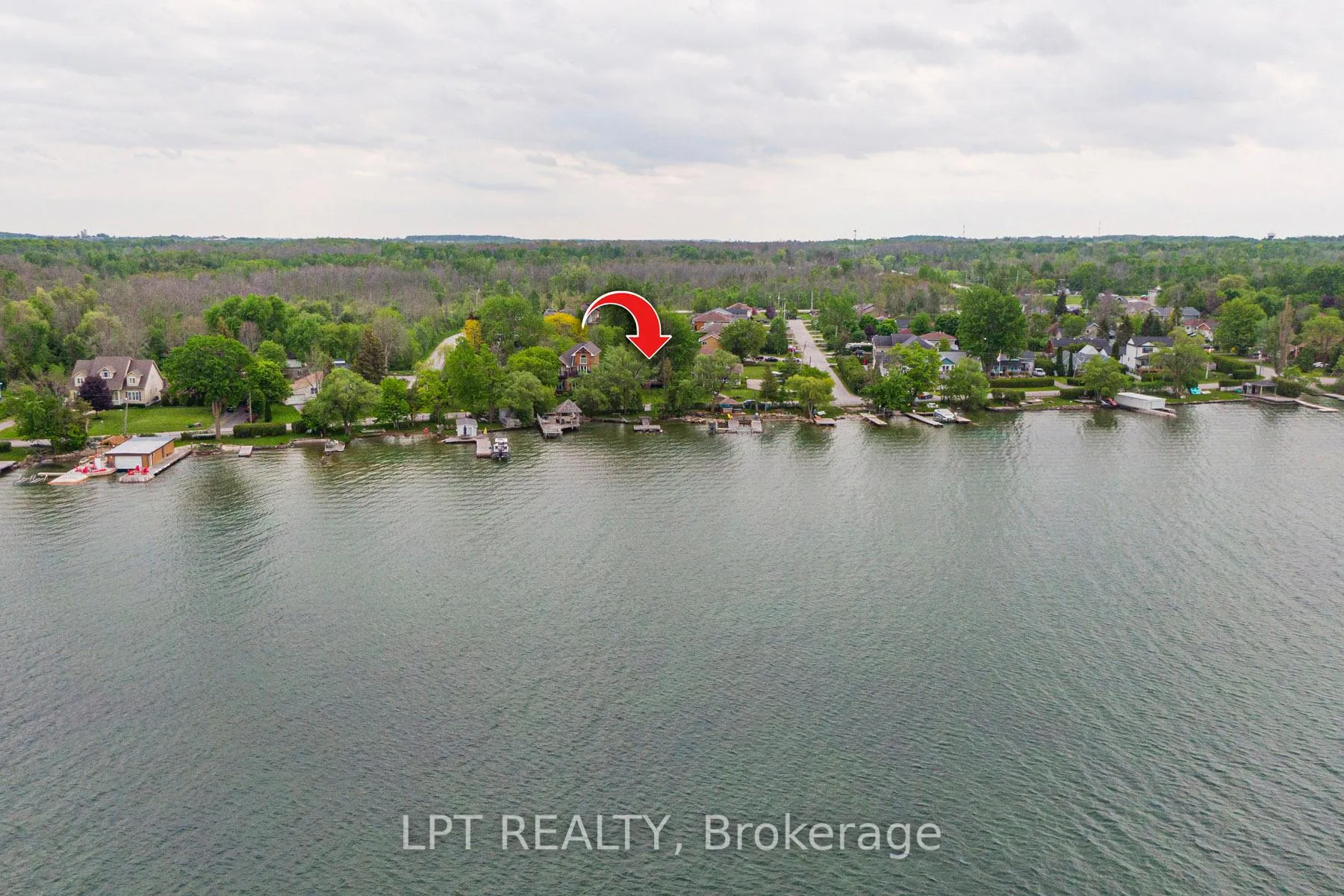 Photo 11 of 17 Lake Drive E, Georgina, Historic Lakeshore Communities — HOMEH