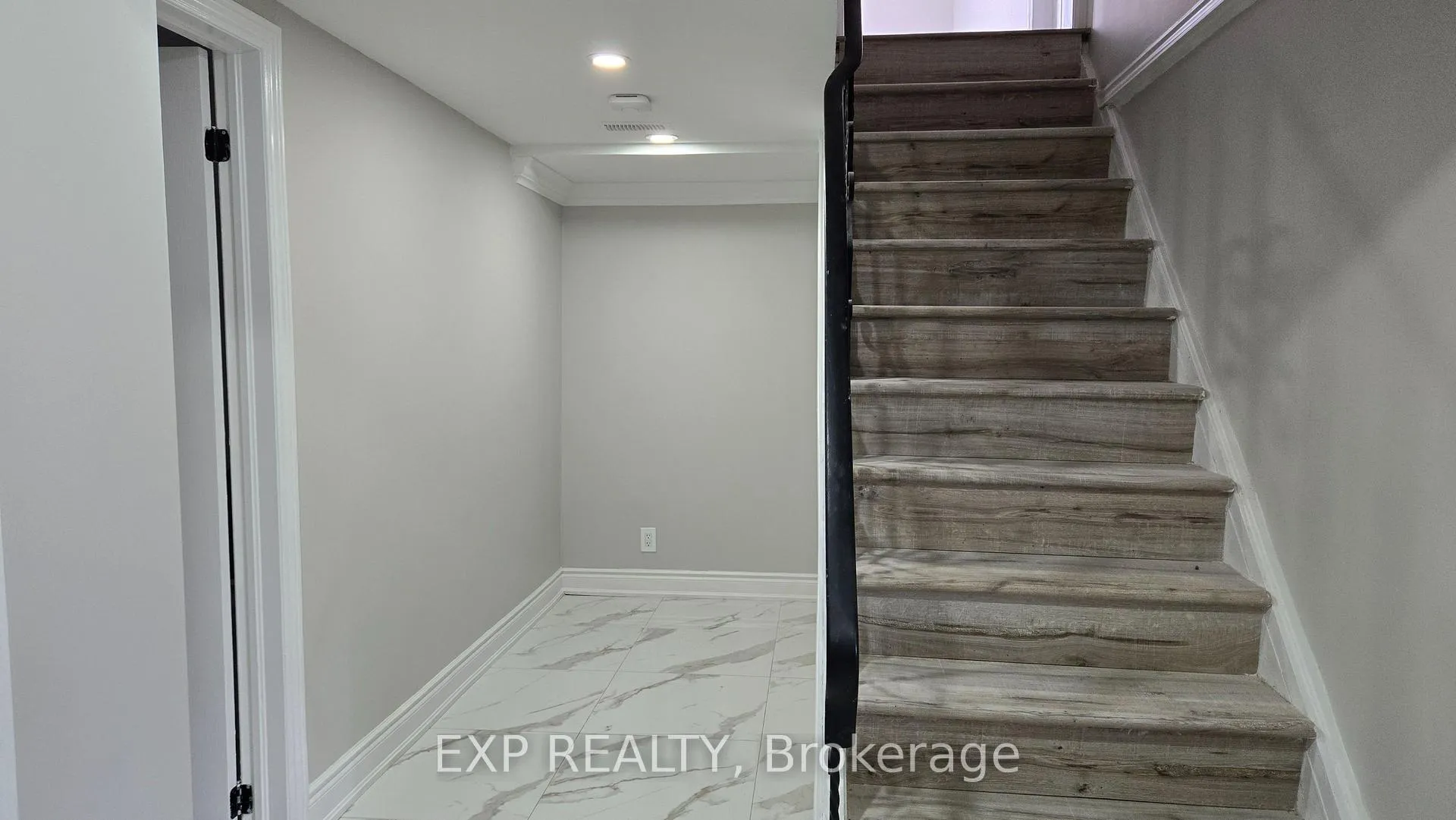 Photo 4 of Unit Basement, 3544 Joan Drive, Mississauga, Fairview — HOMEH