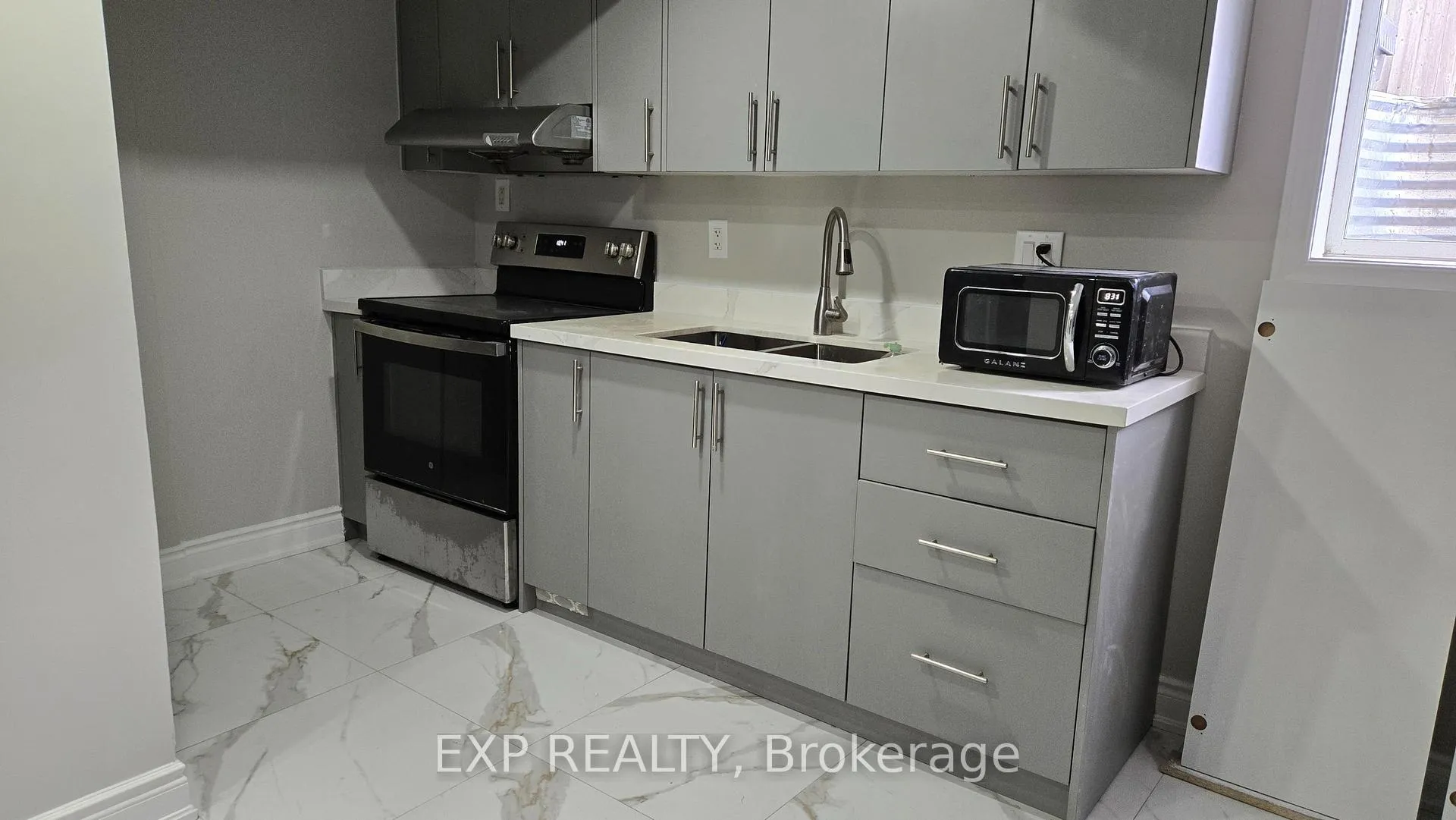 Photo 5 of Unit Basement, 3544 Joan Drive, Mississauga, Fairview — HOMEH
