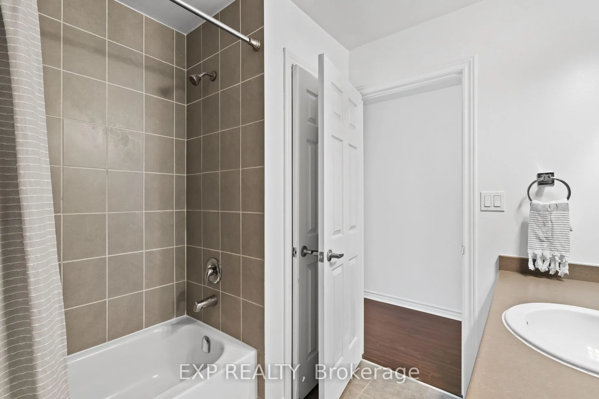 Photo 30 of 12 Mantz Crescent, Whitby, Taunton North — HOMEH