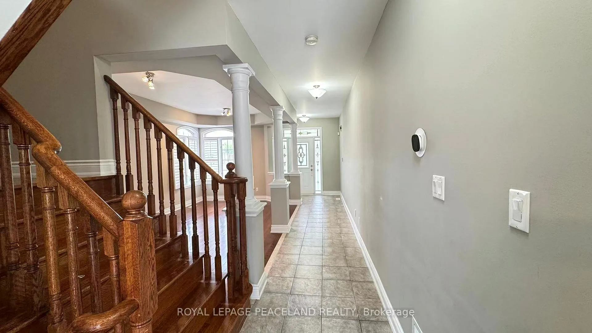 Photo 5 of 6 Cragg Crescent, Ajax, Northwest Ajax — HOMEH