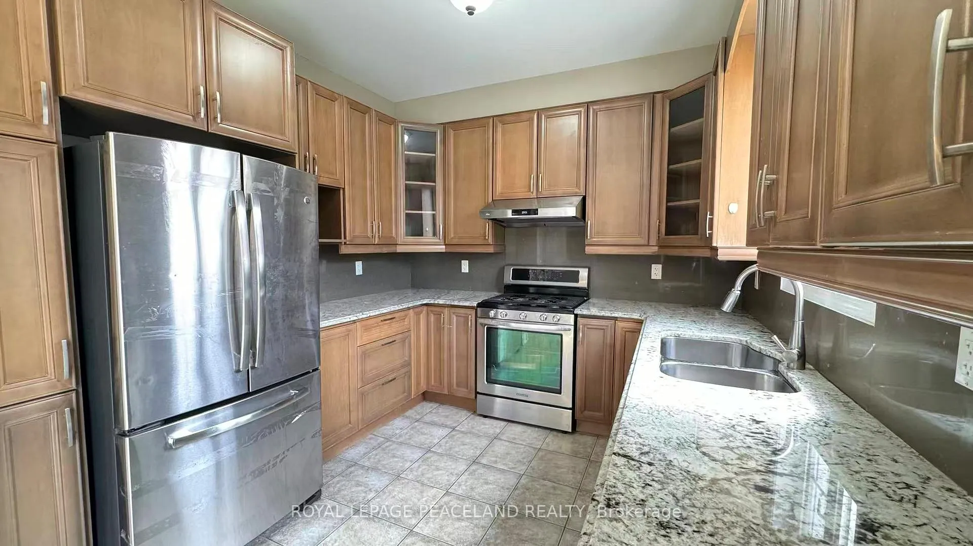 Photo 6 of 6 Cragg Crescent, Ajax, Northwest Ajax — HOMEH