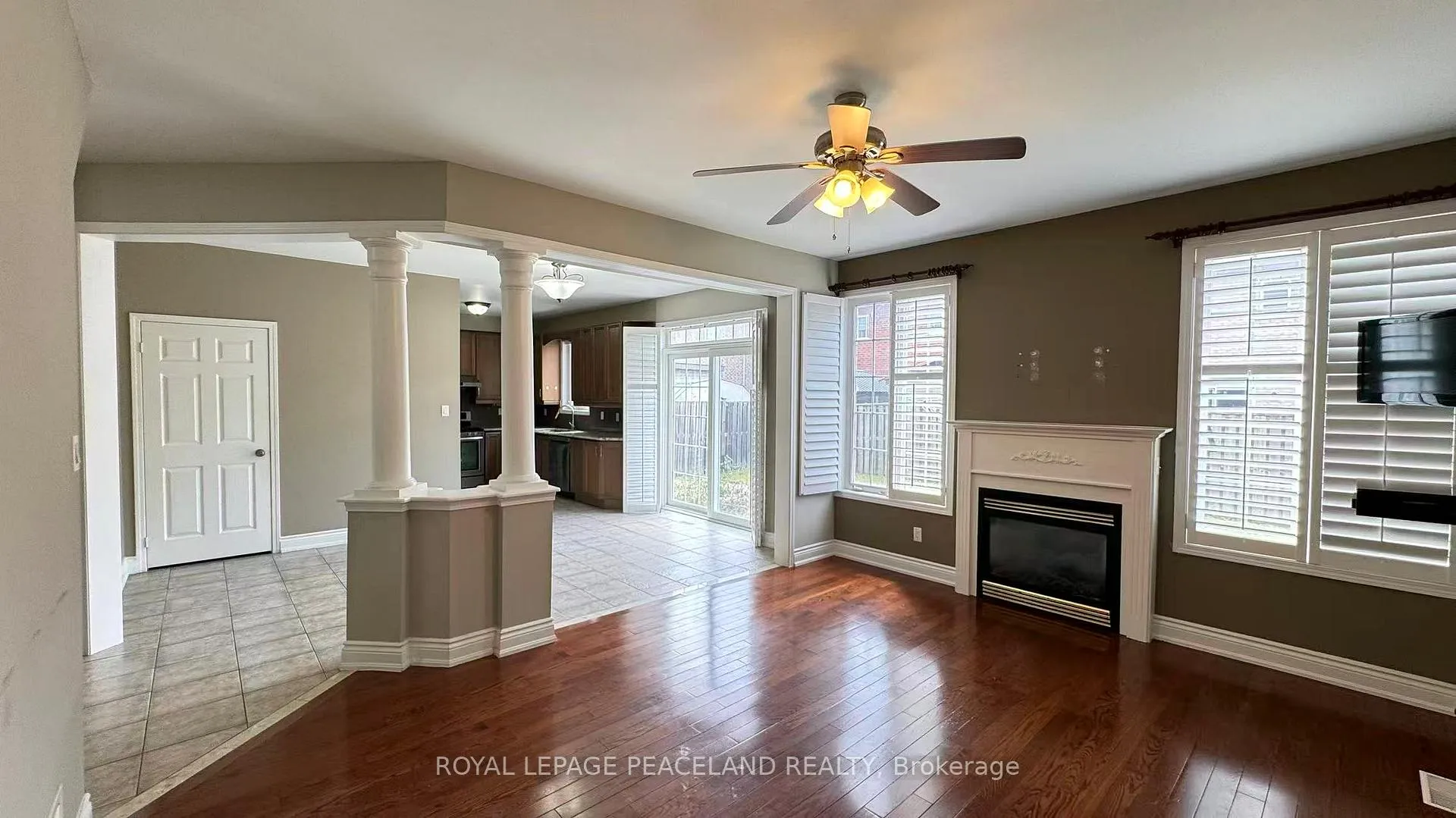 Photo 8 of 6 Cragg Crescent, Ajax, Northwest Ajax — HOMEH