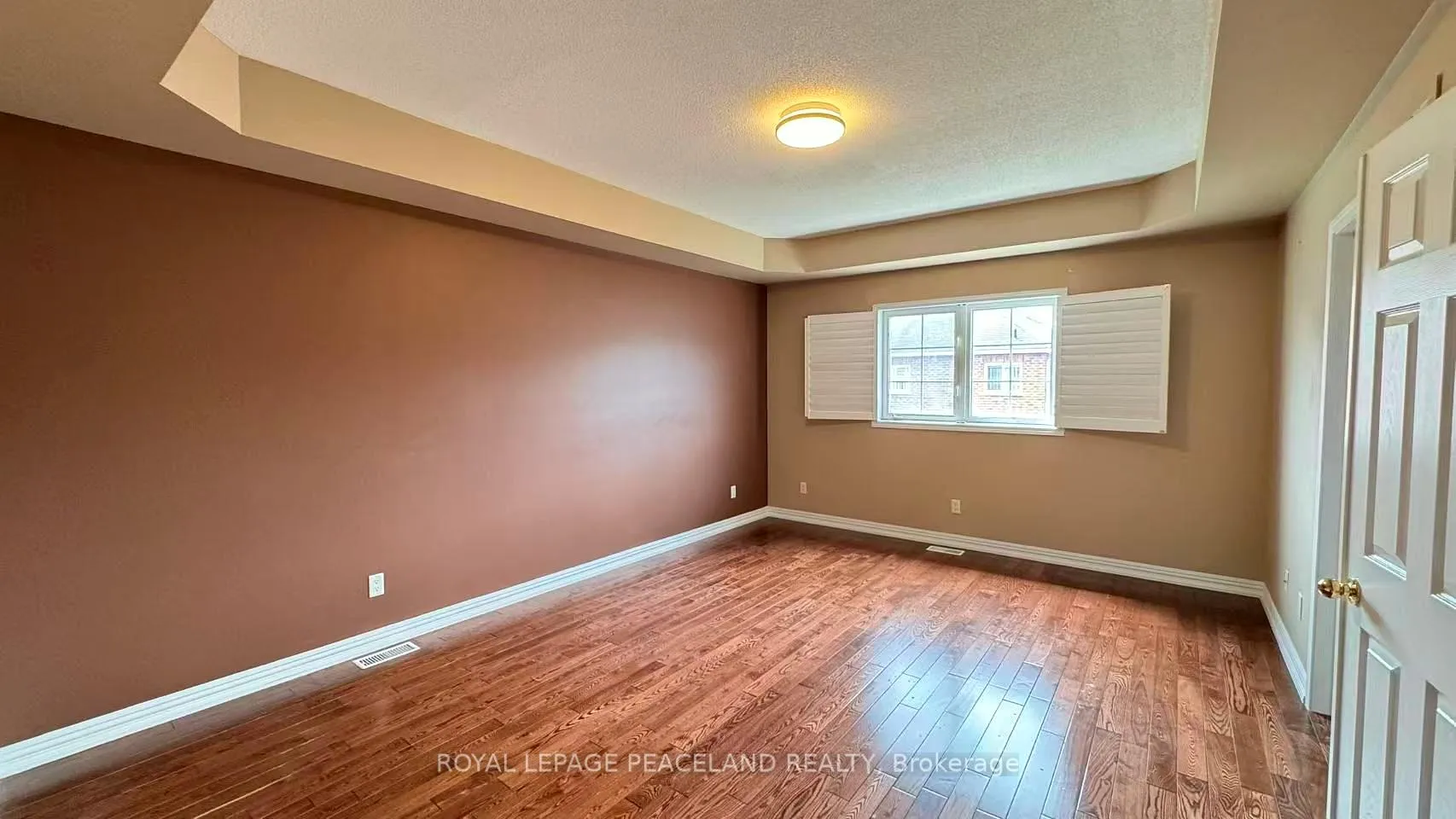 Photo 10 of 6 Cragg Crescent, Ajax, Northwest Ajax — HOMEH