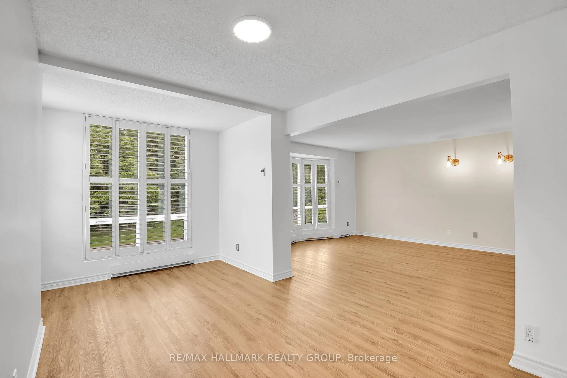 Photo 12 of Unit 511, 330 Centrum Boulevard, Ottawa, Bilberry Creek/Queenswood Heights — HOMEH