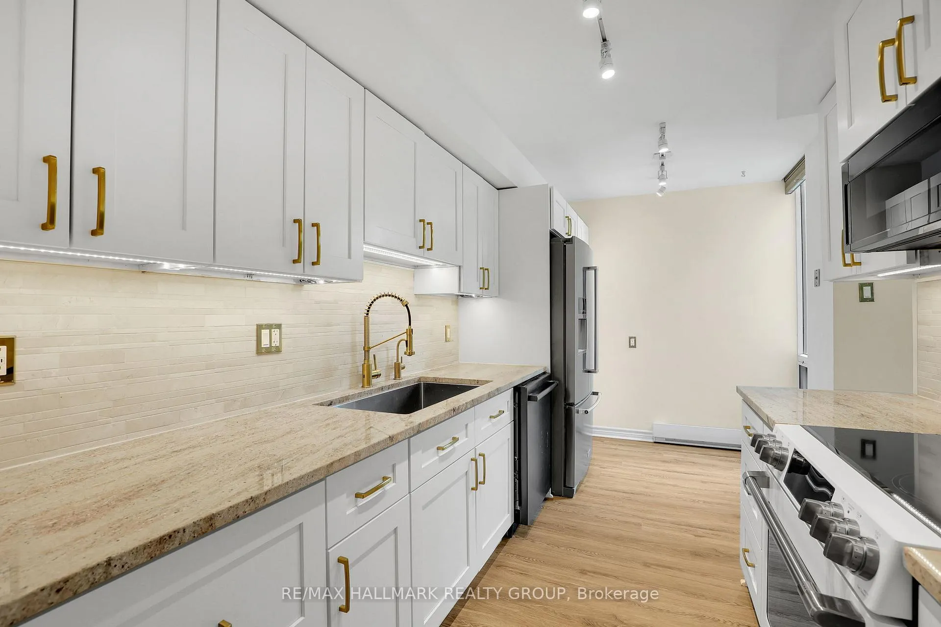 Photo 18 of Unit 511, 330 Centrum Boulevard, Ottawa, Bilberry Creek/Queenswood Heights — HOMEH