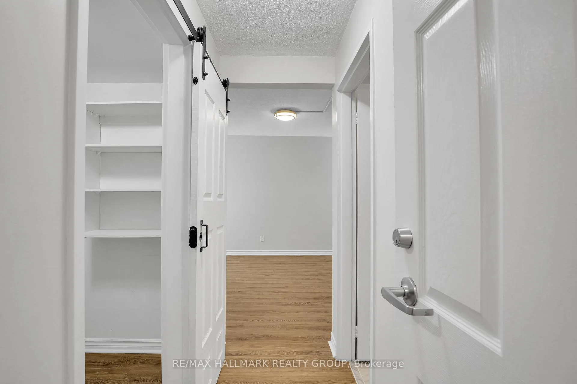Photo 26 of Unit 511, 330 Centrum Boulevard, Ottawa, Bilberry Creek/Queenswood Heights — HOMEH