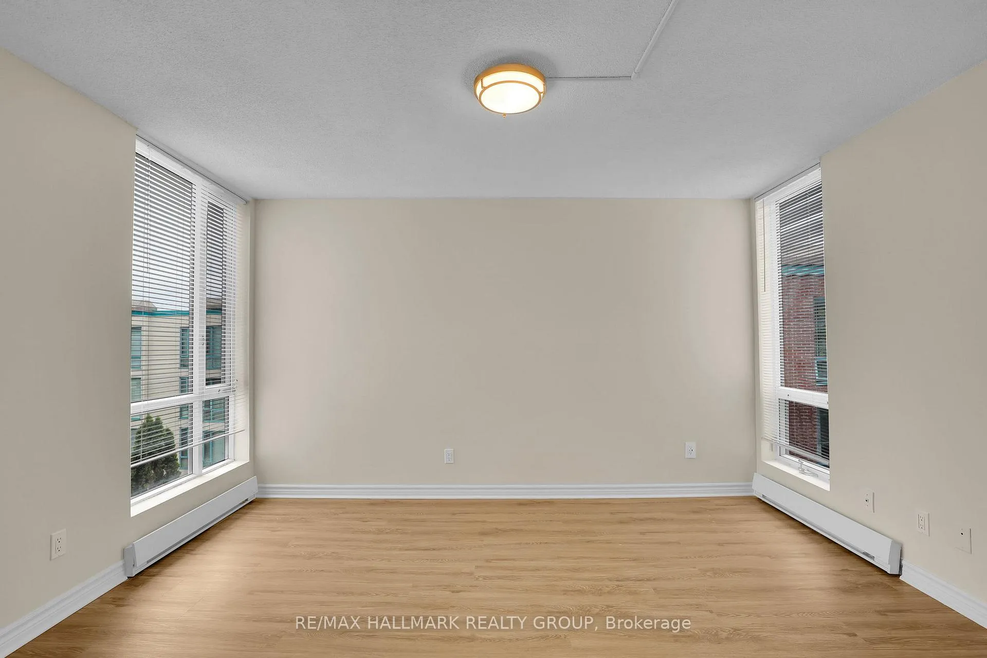 Photo 28 of Unit 511, 330 Centrum Boulevard, Ottawa, Bilberry Creek/Queenswood Heights — HOMEH