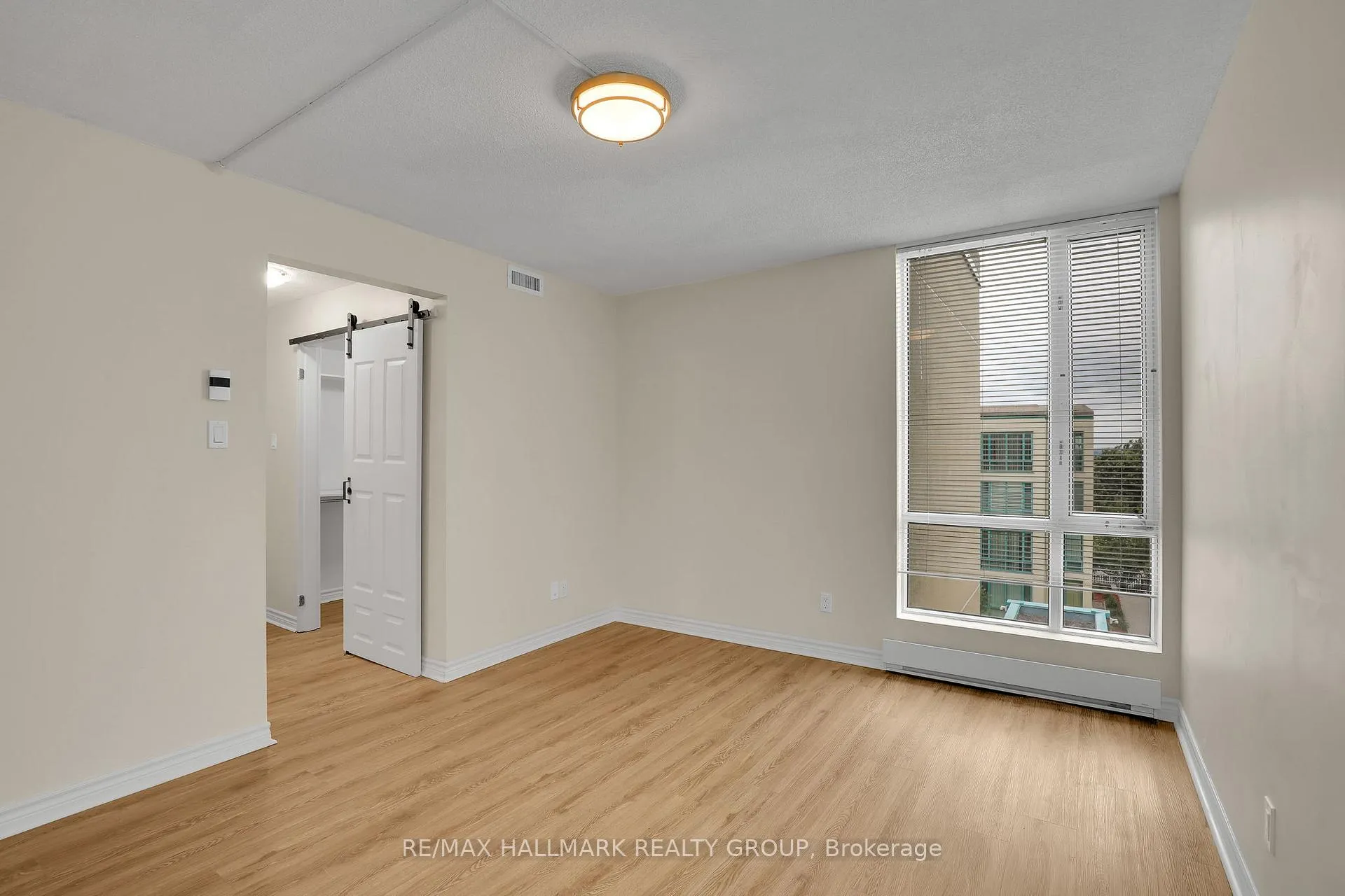 Photo 30 of Unit 511, 330 Centrum Boulevard, Ottawa, Bilberry Creek/Queenswood Heights — HOMEH