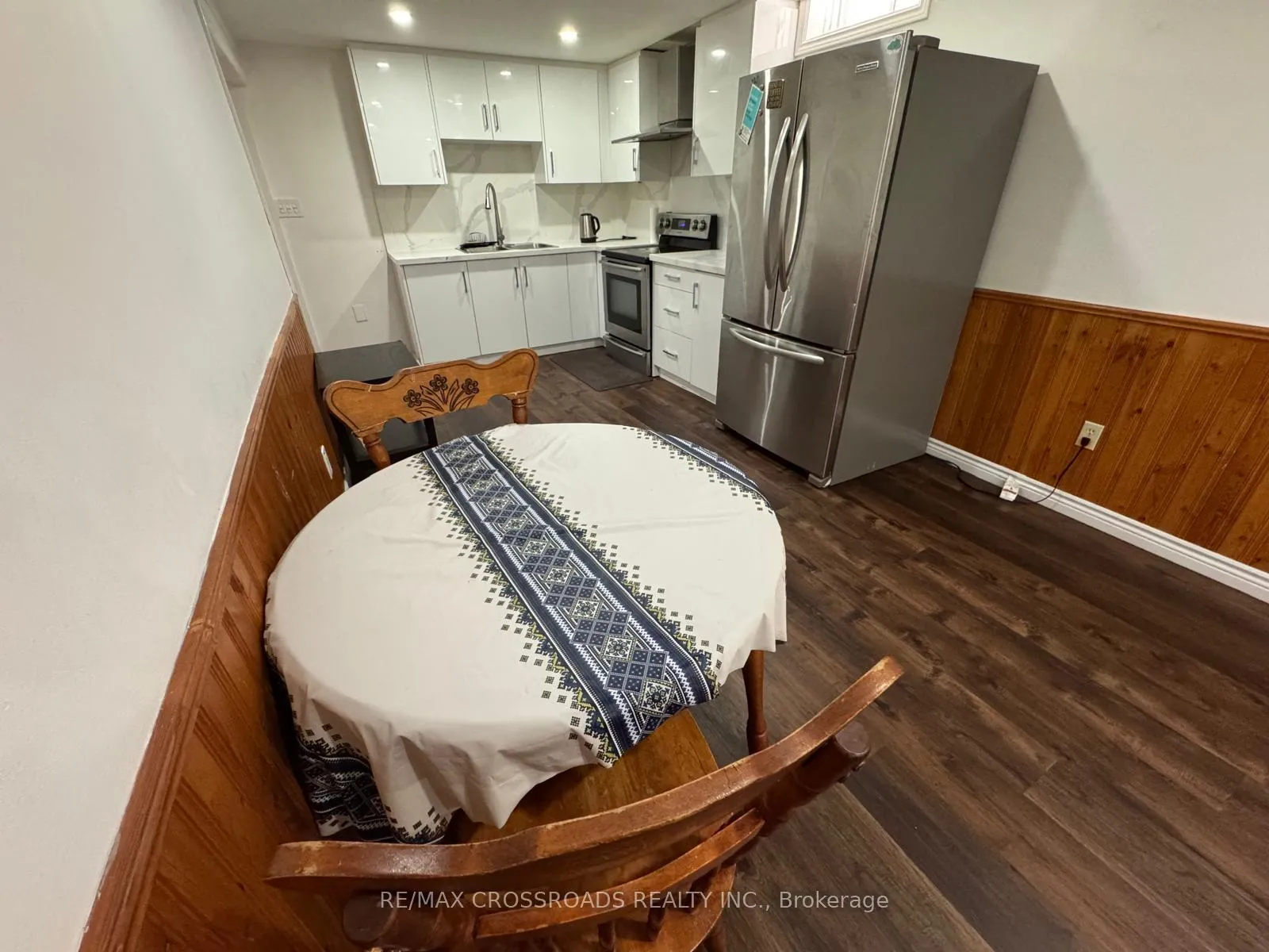 Photo 6 of Unit Lower, 14 Romano Crescent, Vaughan, East Woodbridge — HOMEH