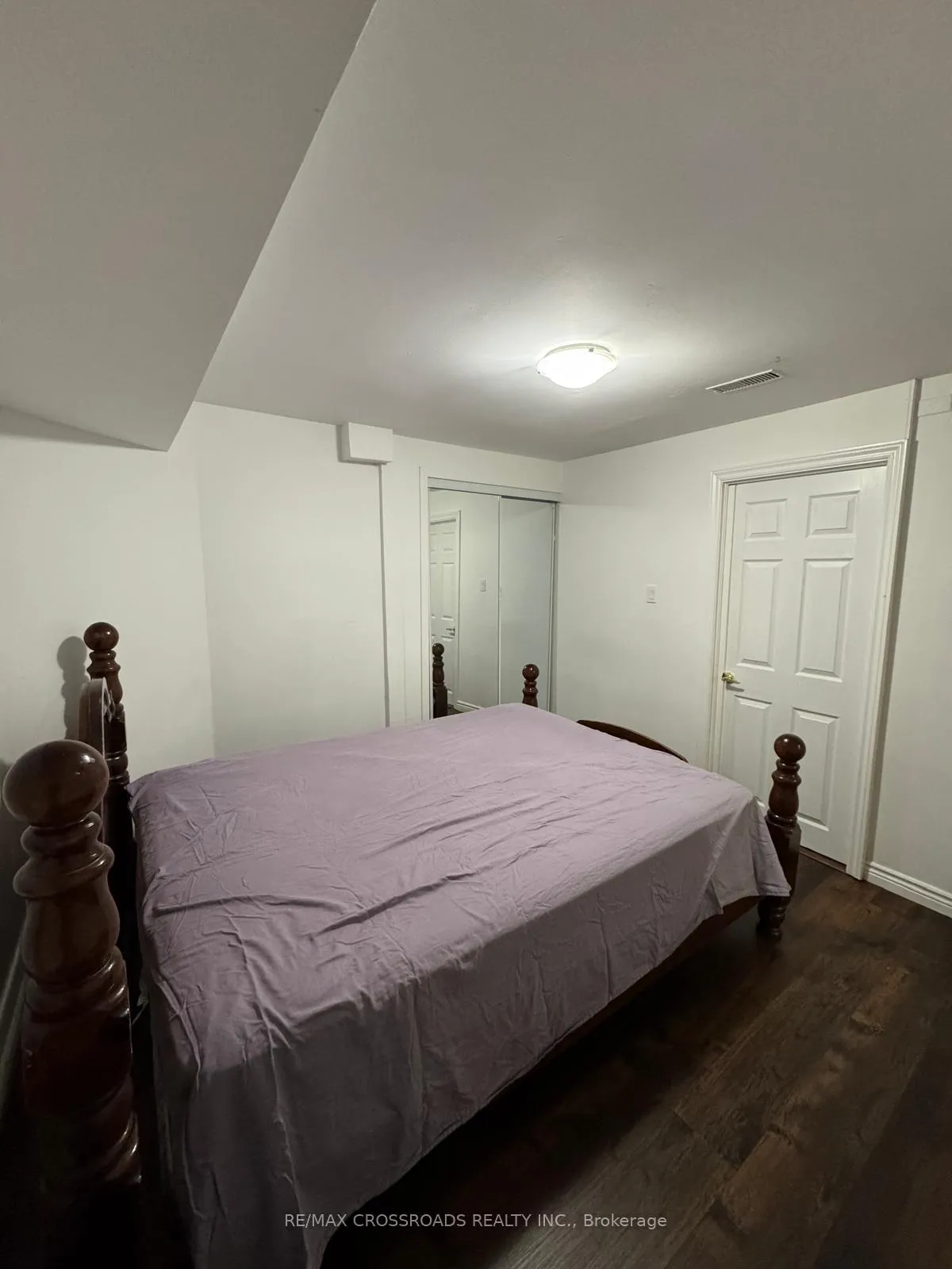 Photo 10 of Unit Lower, 14 Romano Crescent, Vaughan, East Woodbridge — HOMEH