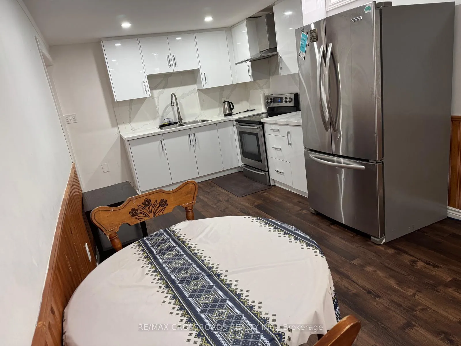 Photo 14 of Unit Lower, 14 Romano Crescent, Vaughan, East Woodbridge — HOMEH
