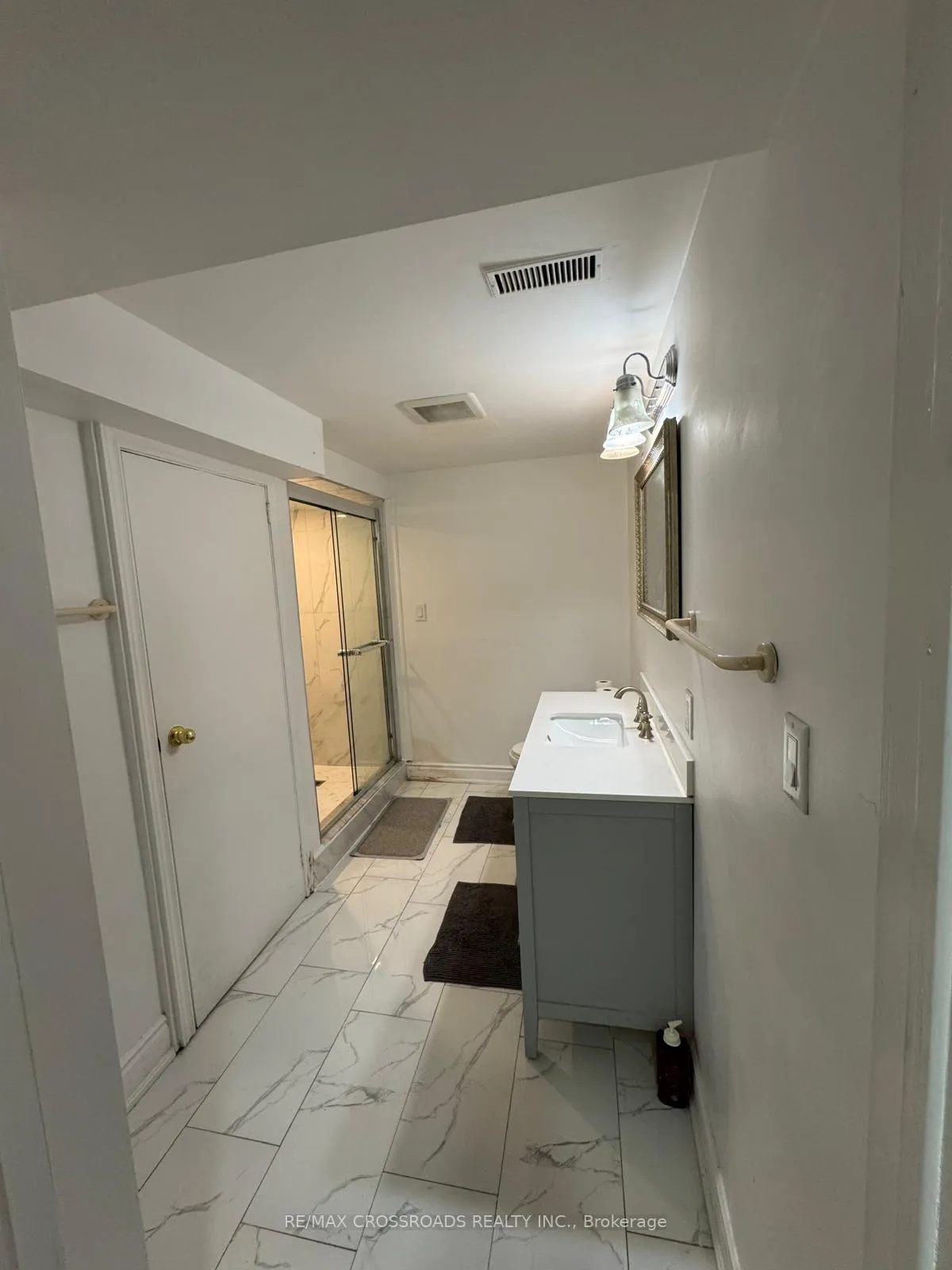 Photo 24 of Unit Lower, 14 Romano Crescent, Vaughan, East Woodbridge — HOMEH
