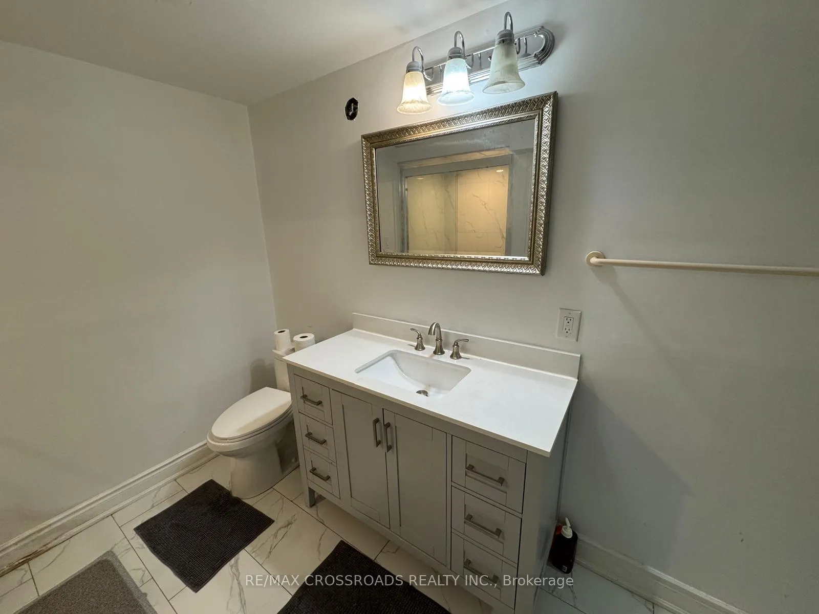 Photo 25 of Unit Lower, 14 Romano Crescent, Vaughan, East Woodbridge — HOMEH