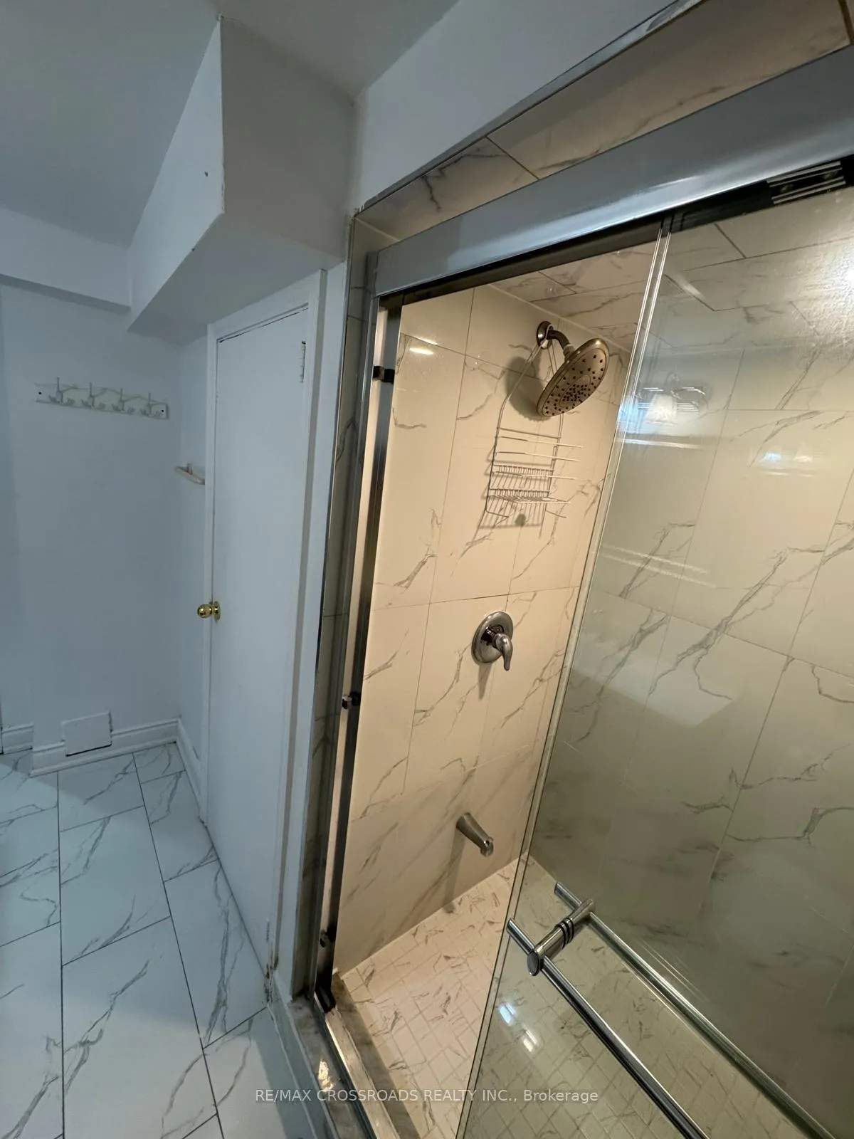 Photo 27 of Unit Lower, 14 Romano Crescent, Vaughan, East Woodbridge — HOMEH
