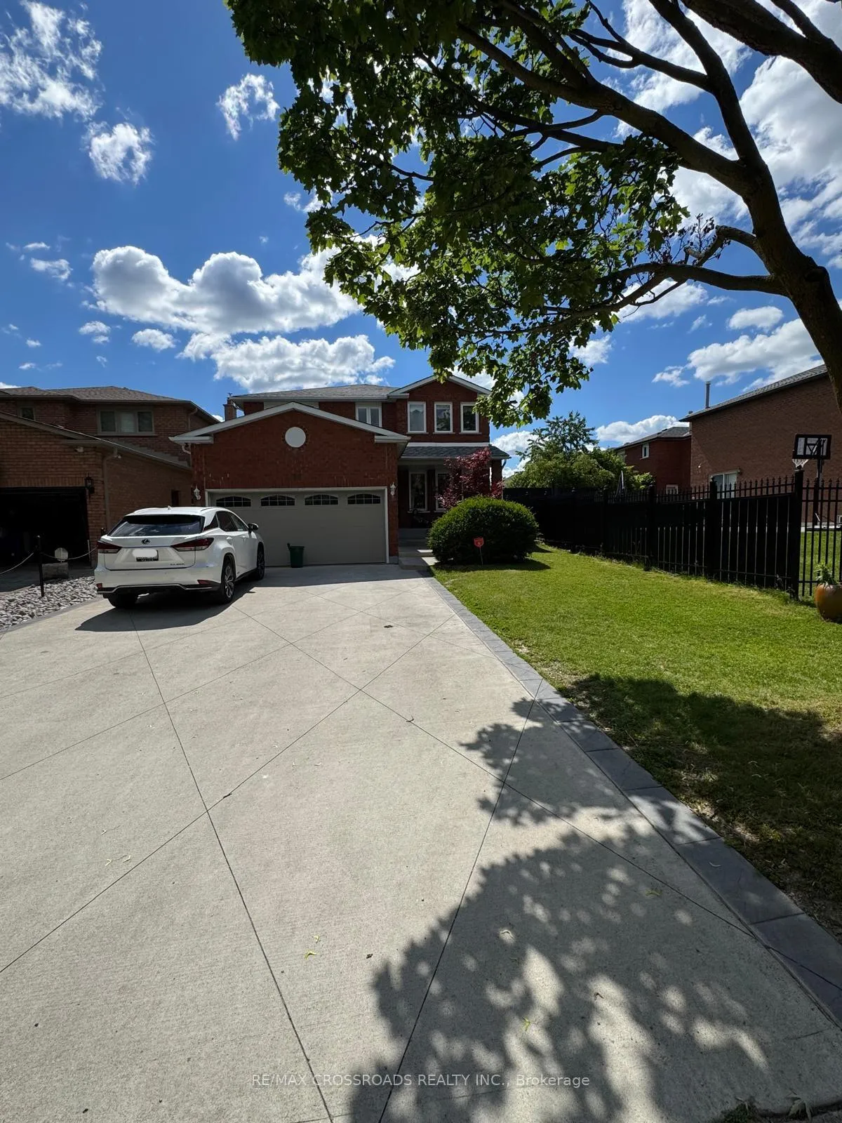 Photo 36 of Unit Lower, 14 Romano Crescent, Vaughan, East Woodbridge — HOMEH