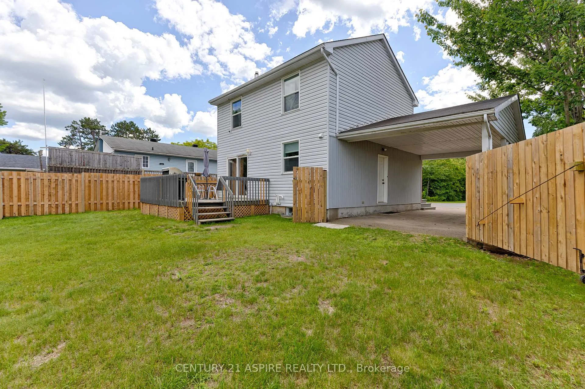 Photo 34 of 2A Selkirk Street, Petawawa, Petawawa — HOMEH